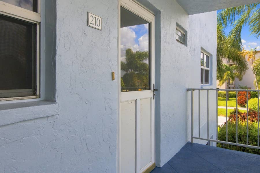 Property photo for 300 NE 26th Avenue, #2100, Boynton Beach, FL