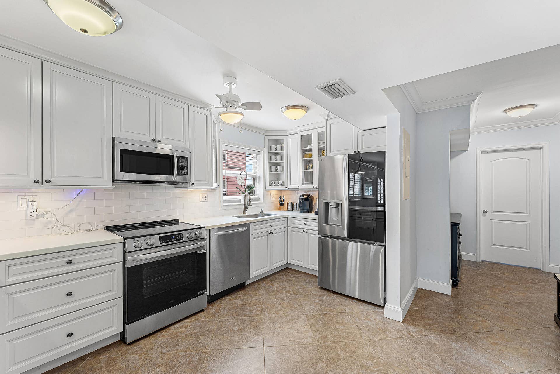 1001 E Camino Real, #4010, Boca Raton, FL 33432 012-1040BanyanRoad-401N-BocaRaton-FL-334