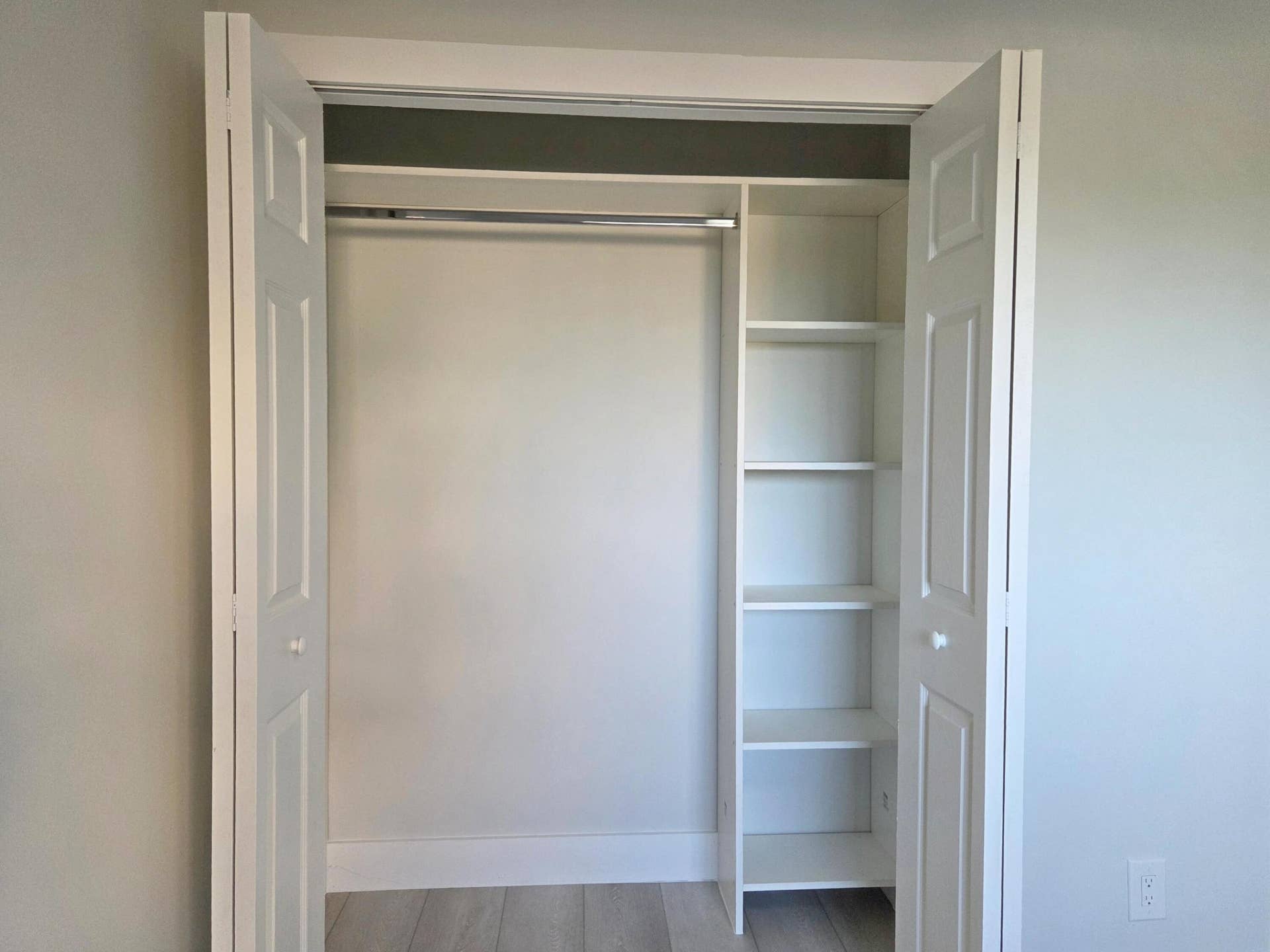 14426 Amberly Lane, #Apt 203, Delray Beach, FL 33446 Guest Closet