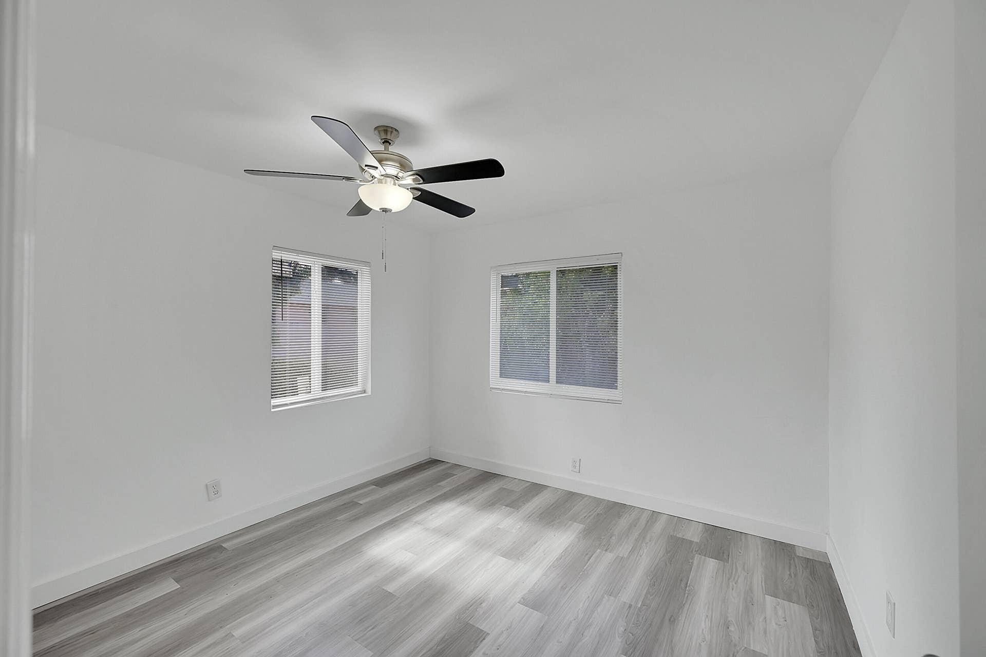 1157 W 36TH Street, #2, Riviera Beach, Riviera Beach, FL 33404 24_1 (18)