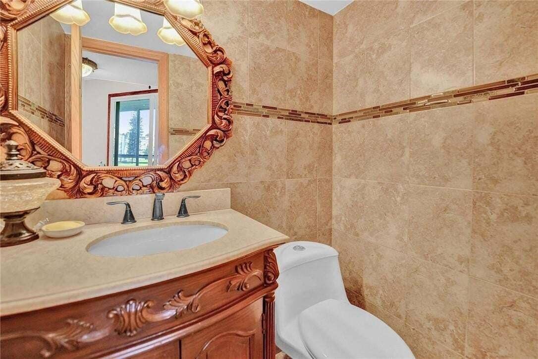 half bath 3031 guildford