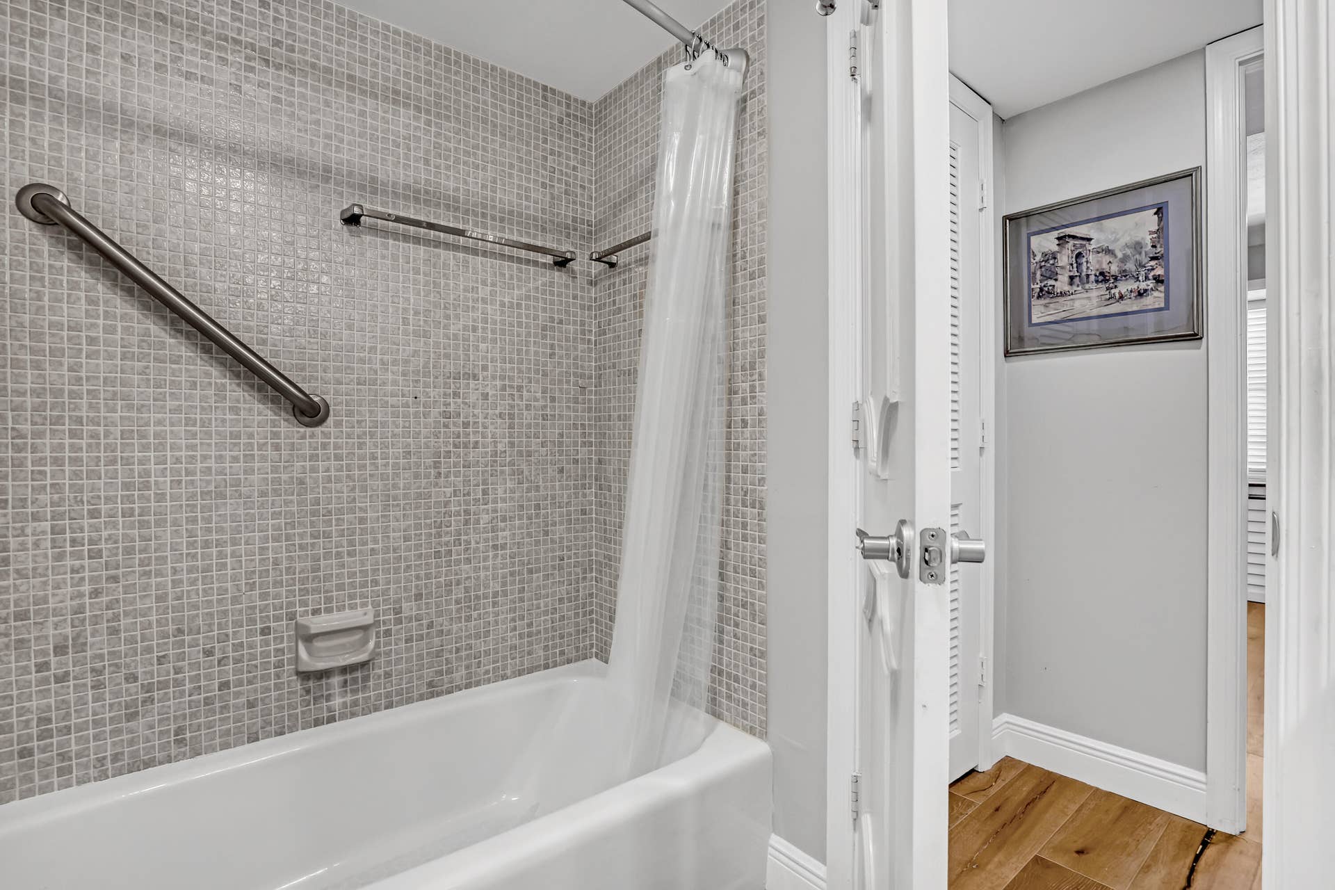 1030 SUGAR SANDS Boulevard, #372, Singer Island, FL 33404 Guest Bathroom
