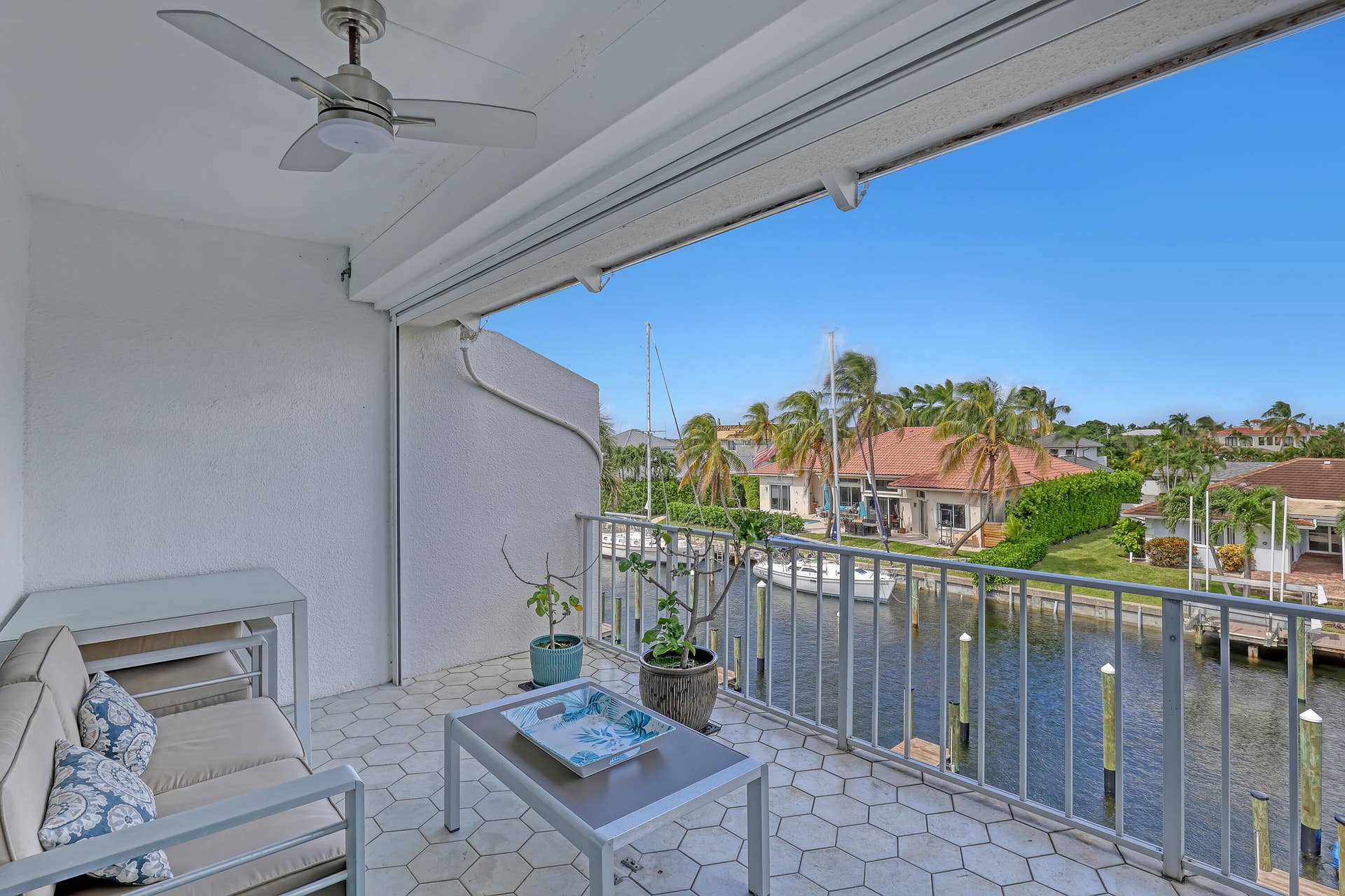 1030 SUGAR SANDS Boulevard, #372, Singer Island, FL 33404 Balcony