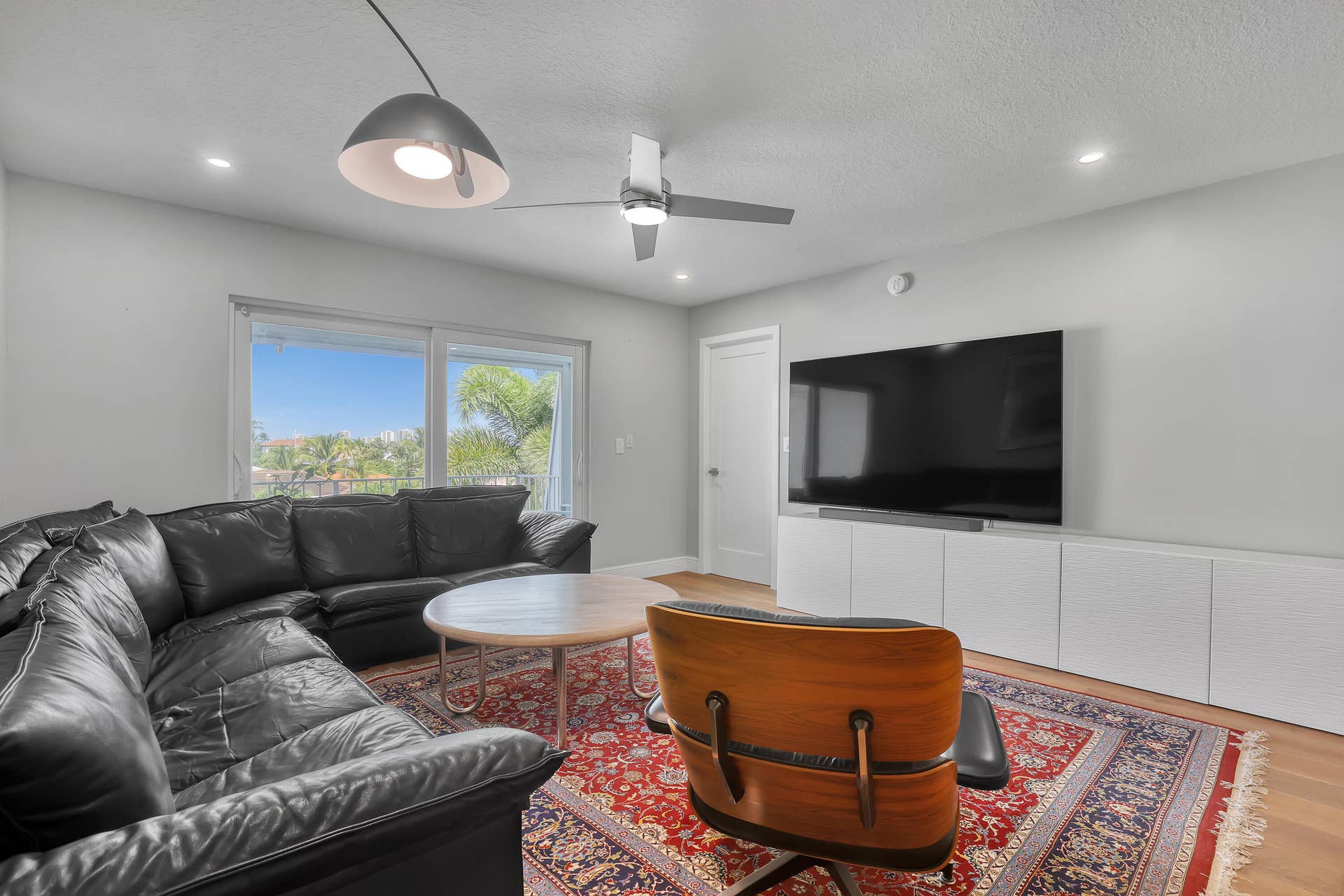 1030 SUGAR SANDS Boulevard, #372, Singer Island, FL 33404 Living Area