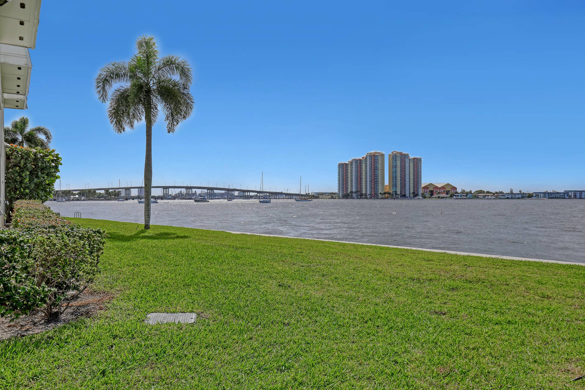 1030 SUGAR SANDS Boulevard, #372, Singer Island, FL 33404 views from the bench