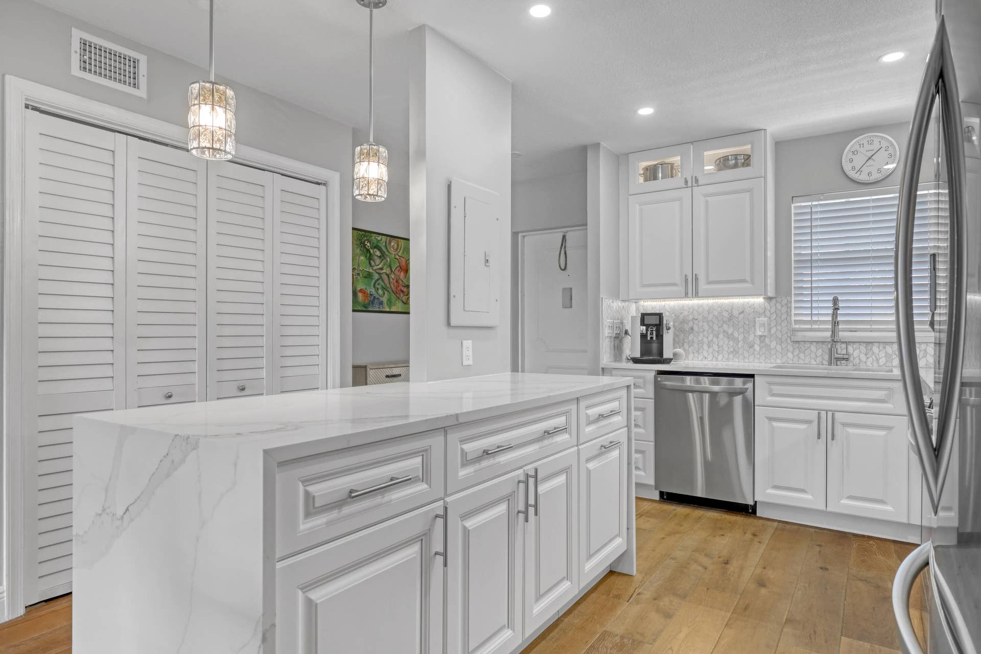 1030 SUGAR SANDS Boulevard, #372, Singer Island, FL 33404 Kitchen