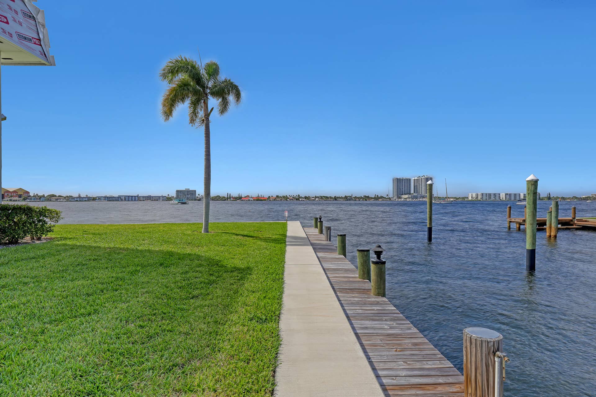 1030 SUGAR SANDS Boulevard, #372, Singer Island, FL 33404 outside views