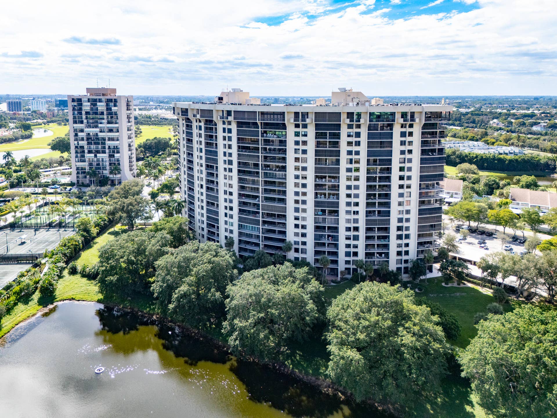 Clark- 2480 Presidential Way 1504-06