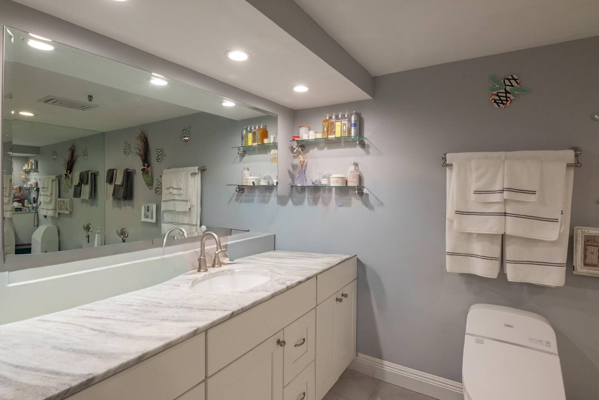 2480 Presidential Way 1804-033