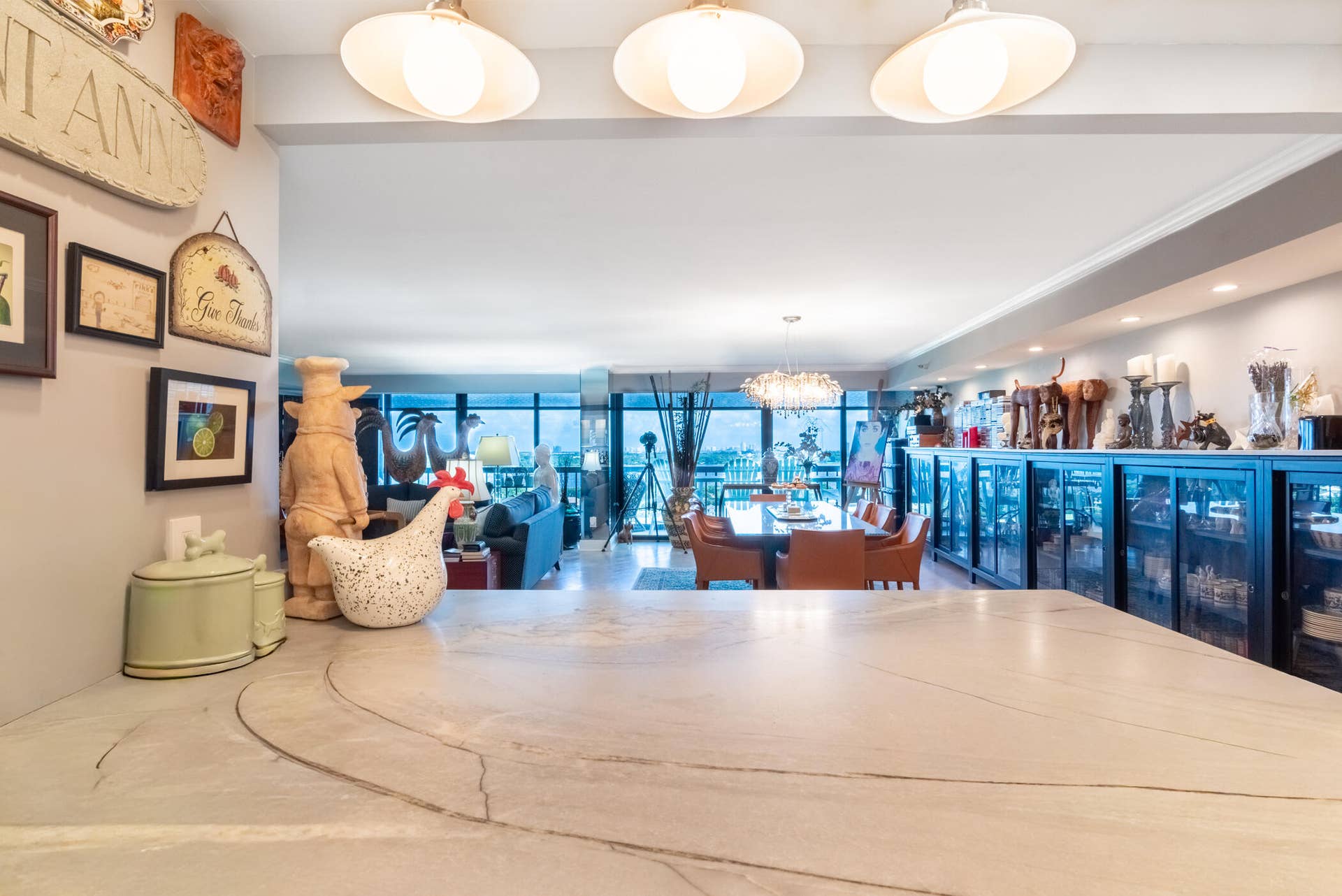 2480 Presidential Way 022