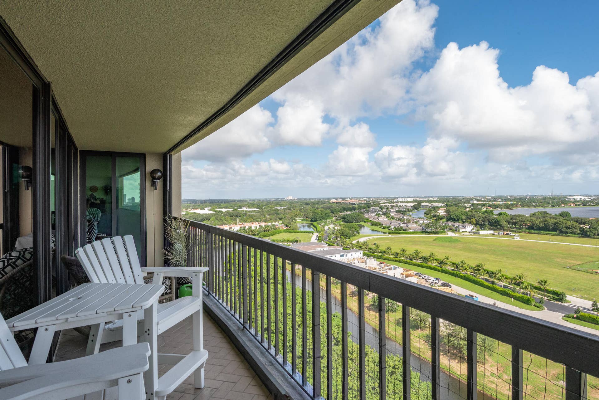 2480 Presidential Way 1804-036 (1)