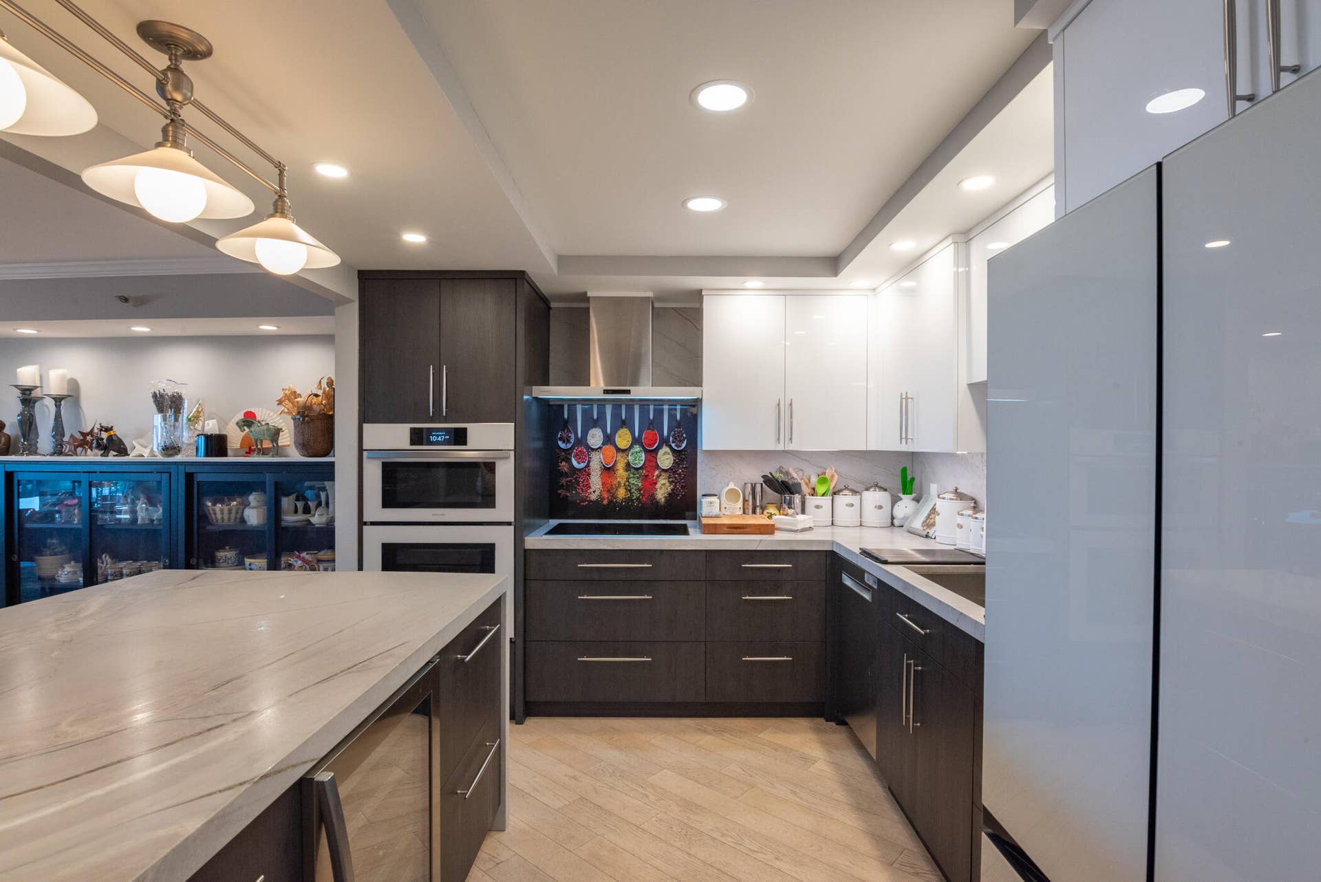 2480 Presidential Way 1804-027