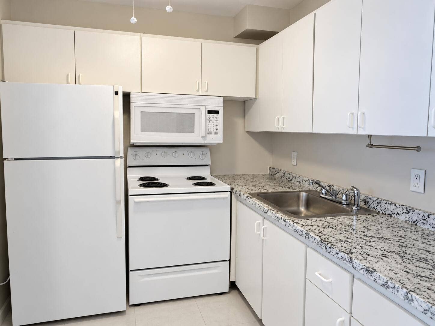 198 MARKHAM J, Deerfield Beach, Deerfield Beach, FL 33442 KITCHEN