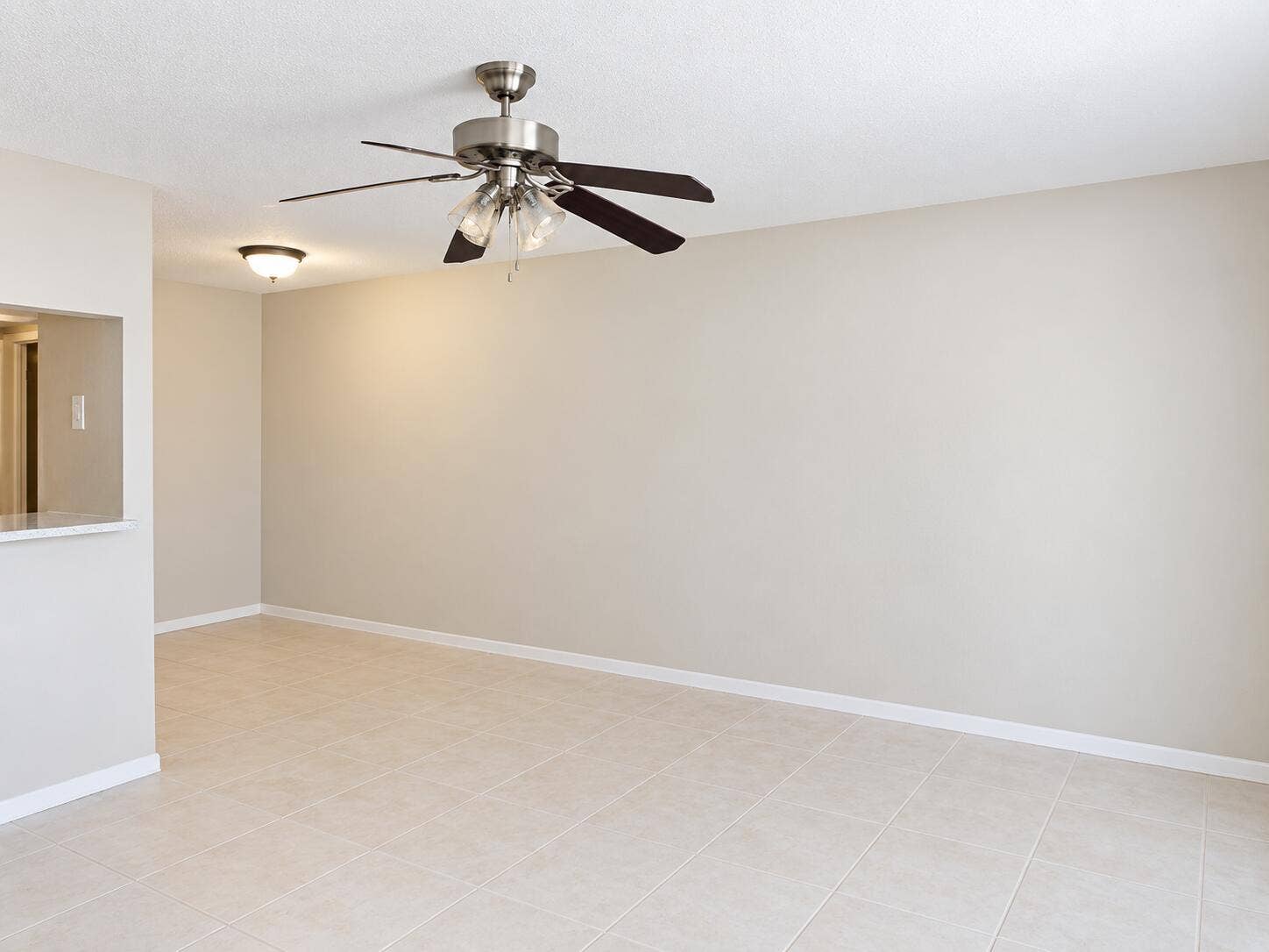 198 MARKHAM J, Deerfield Beach, Deerfield Beach, FL 33442 DINING/LIVING ROOM