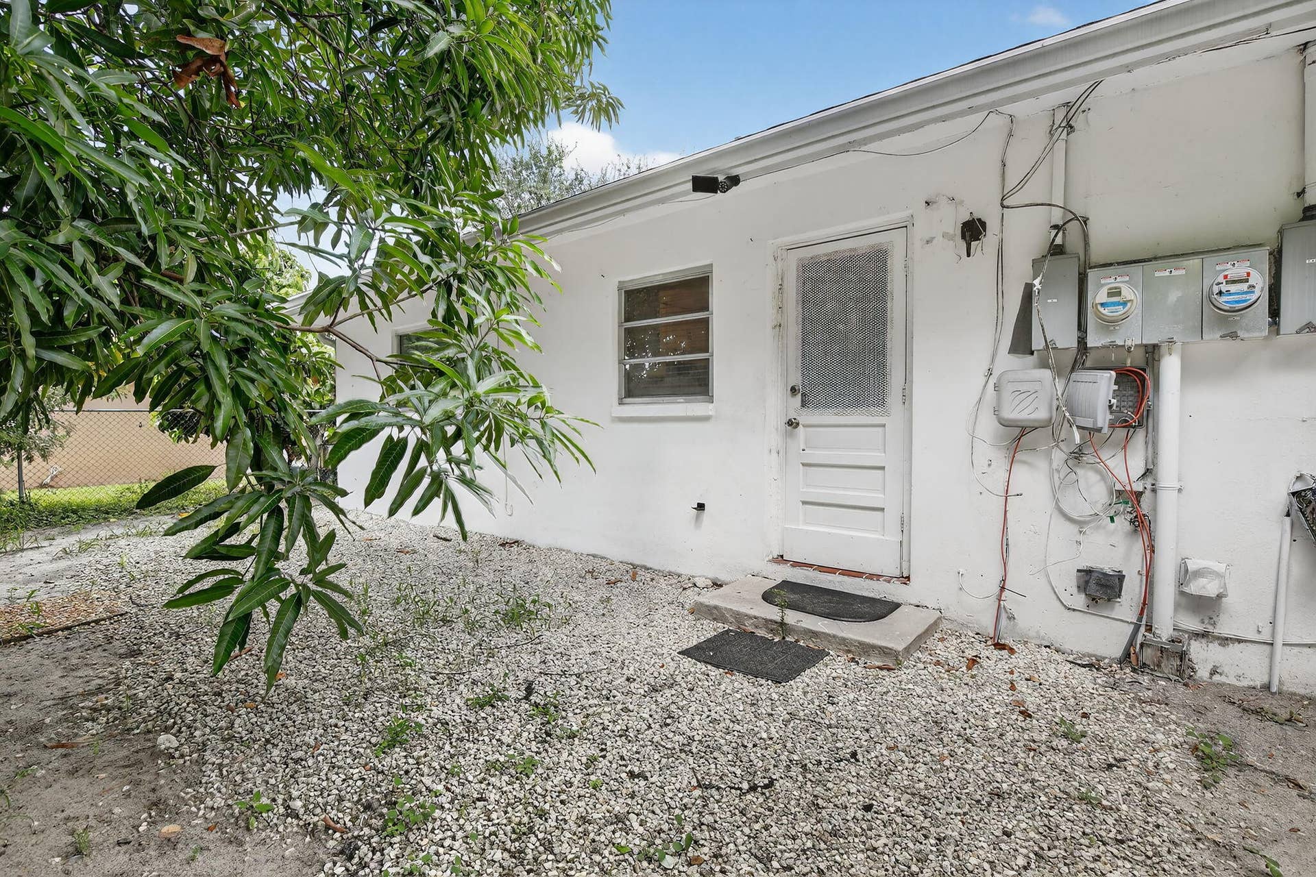 1490 NW 20TH Street, #1-2, Fort Lauderdale, FL 33311 27-web-or-mls-024__A7A0739