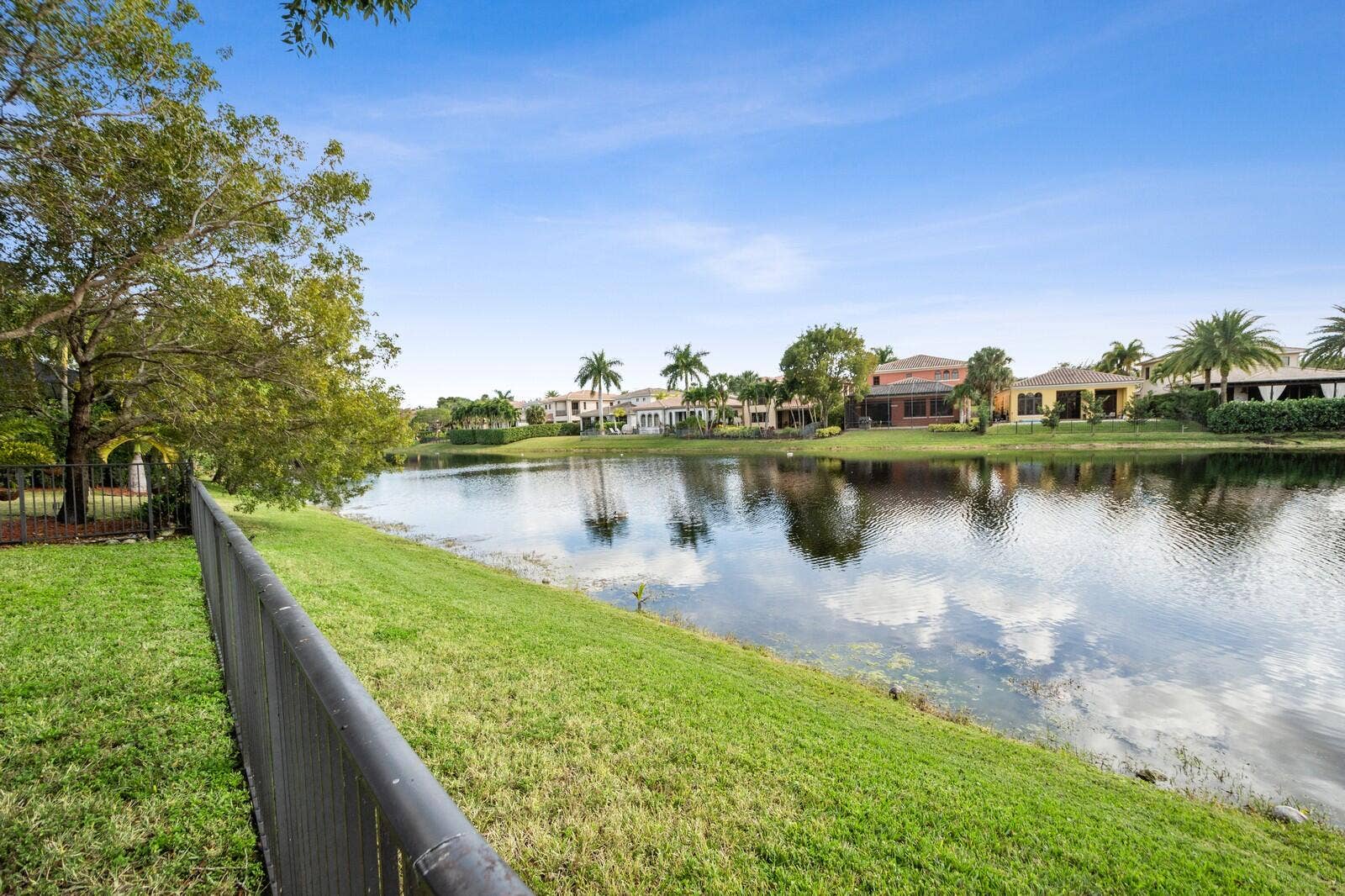LAKEVIEW