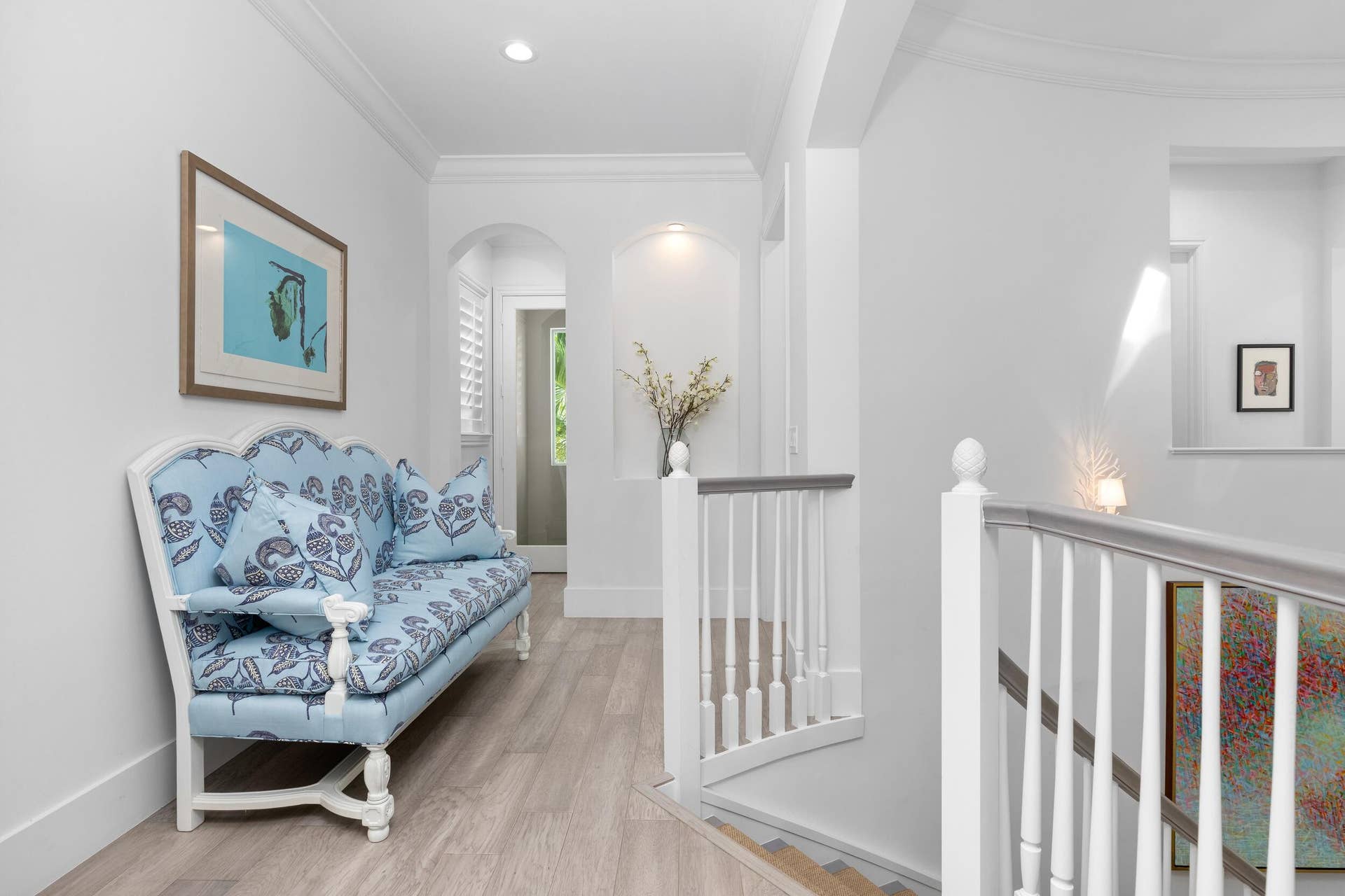 6917 S Flagler Drive, West Palm Beach, FL 33405 Upstairs Hallway