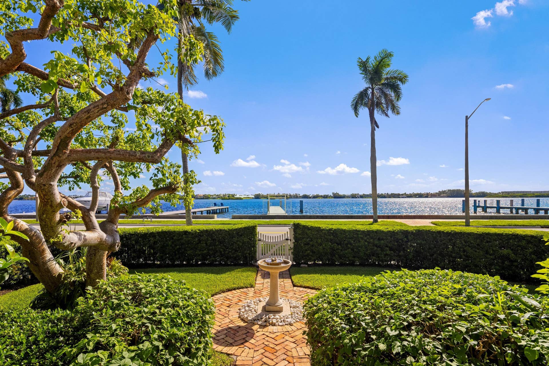 6917 S Flagler Drive, West Palm Beach, FL 33405 Intracoastal Dock