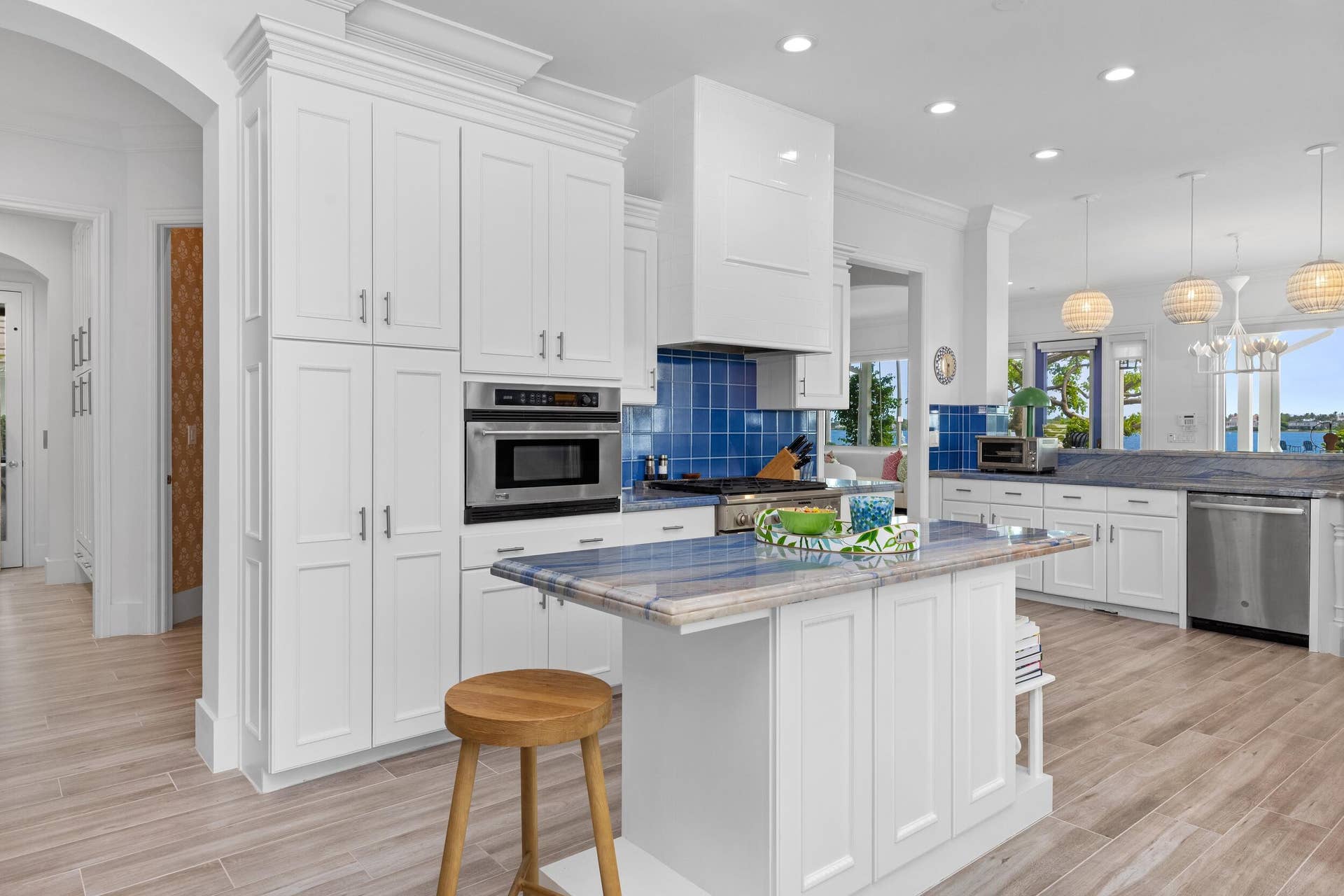 6917 S Flagler Drive, West Palm Beach, FL 33405 Kitchen
