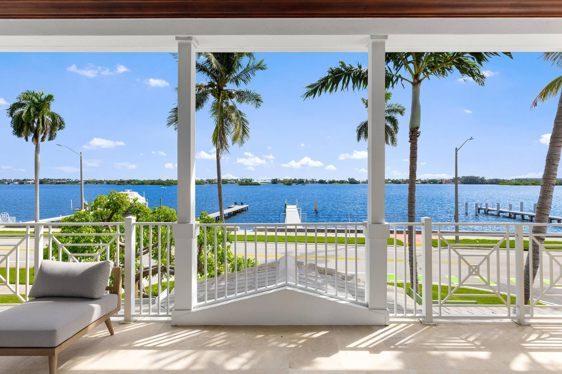 6917 S Flagler Drive, West Palm Beach, FL 33405 Terrace