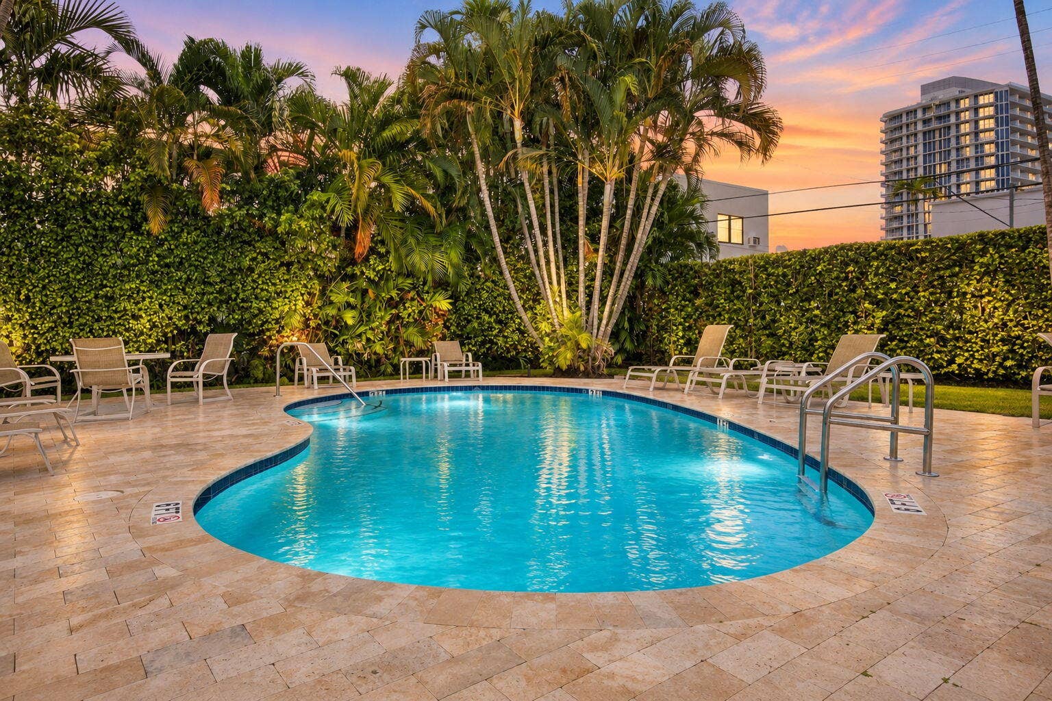 624 ORTON Avenue, #19, Fort Lauderdale, Fort Lauderdale, FL 33304 27-web-or-mls-pool_twi