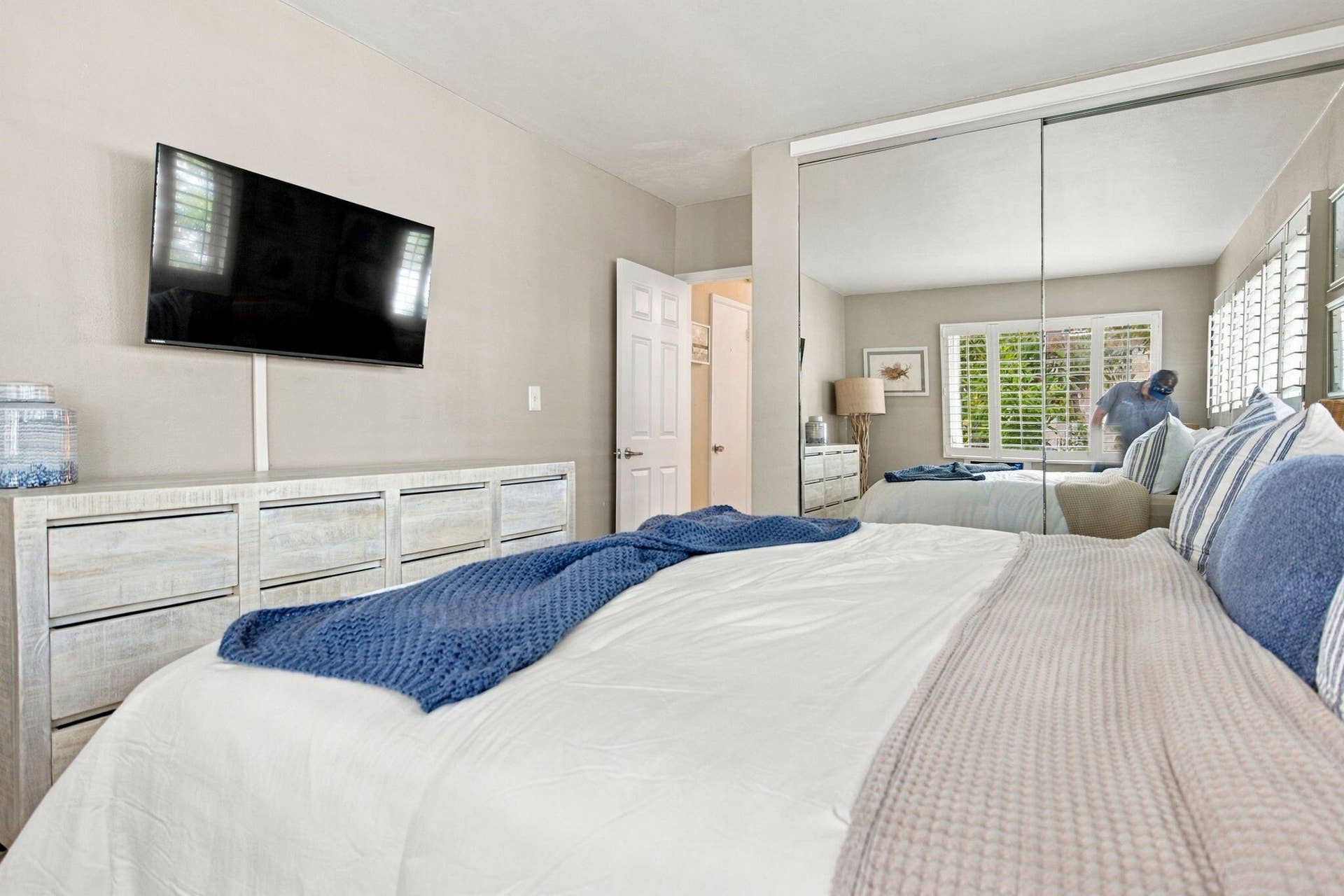 624 ORTON Avenue, #19, Fort Lauderdale, Fort Lauderdale, FL 33304 15-web-or-mls-IMG_2085