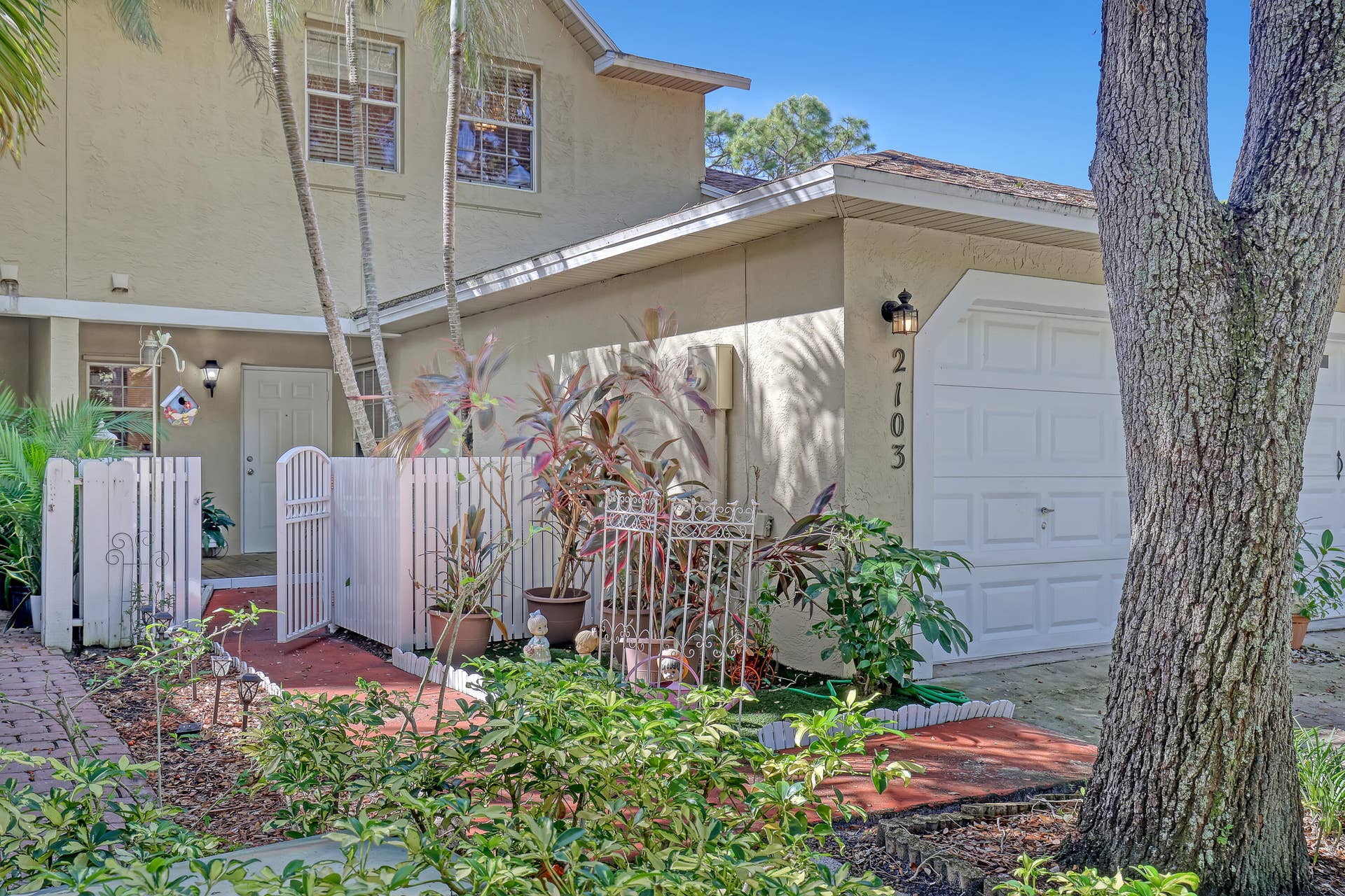 2103 Maplewood (3)