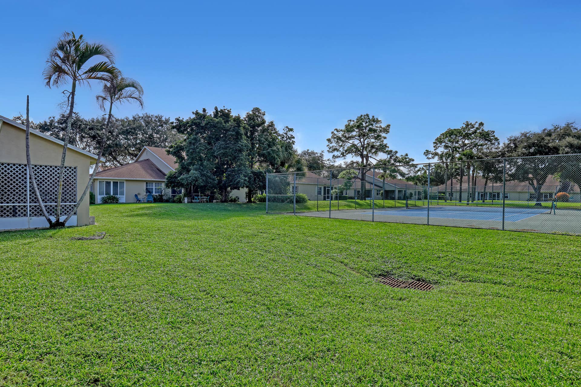 2103 Maplewood (36)