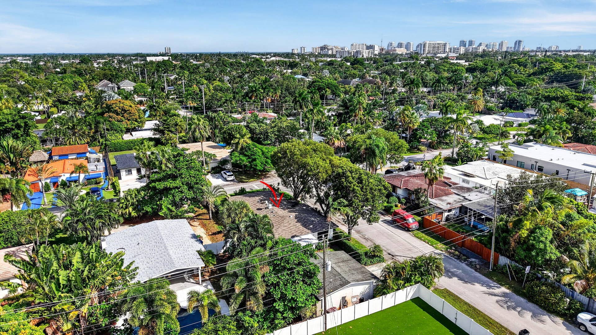 1515 NE 16TH Street, Fort Lauderdale, FL 33304 76-web-or-mls-DJI_20261019150533_0830_D