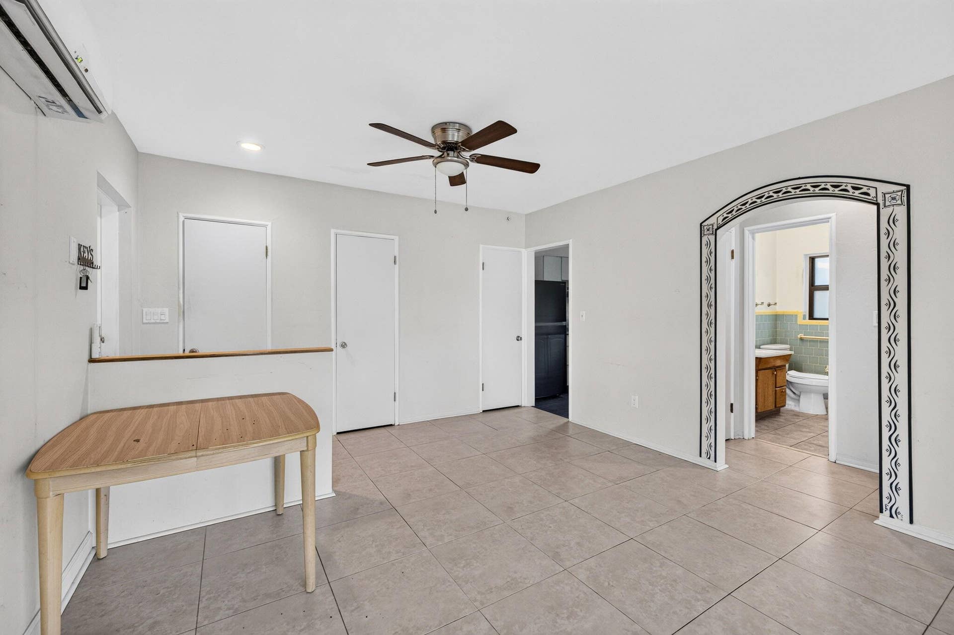 1515 NE 16TH Street, Fort Lauderdale, FL 33304 48-web-or-mls-699A2600
