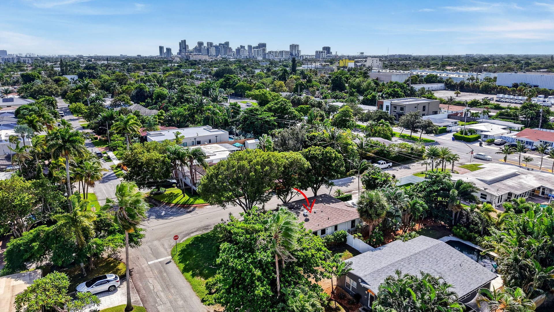 1515 NE 16TH Street, Fort Lauderdale, FL 33304 78-web-or-mls-DJI_20261019150551_0840_D