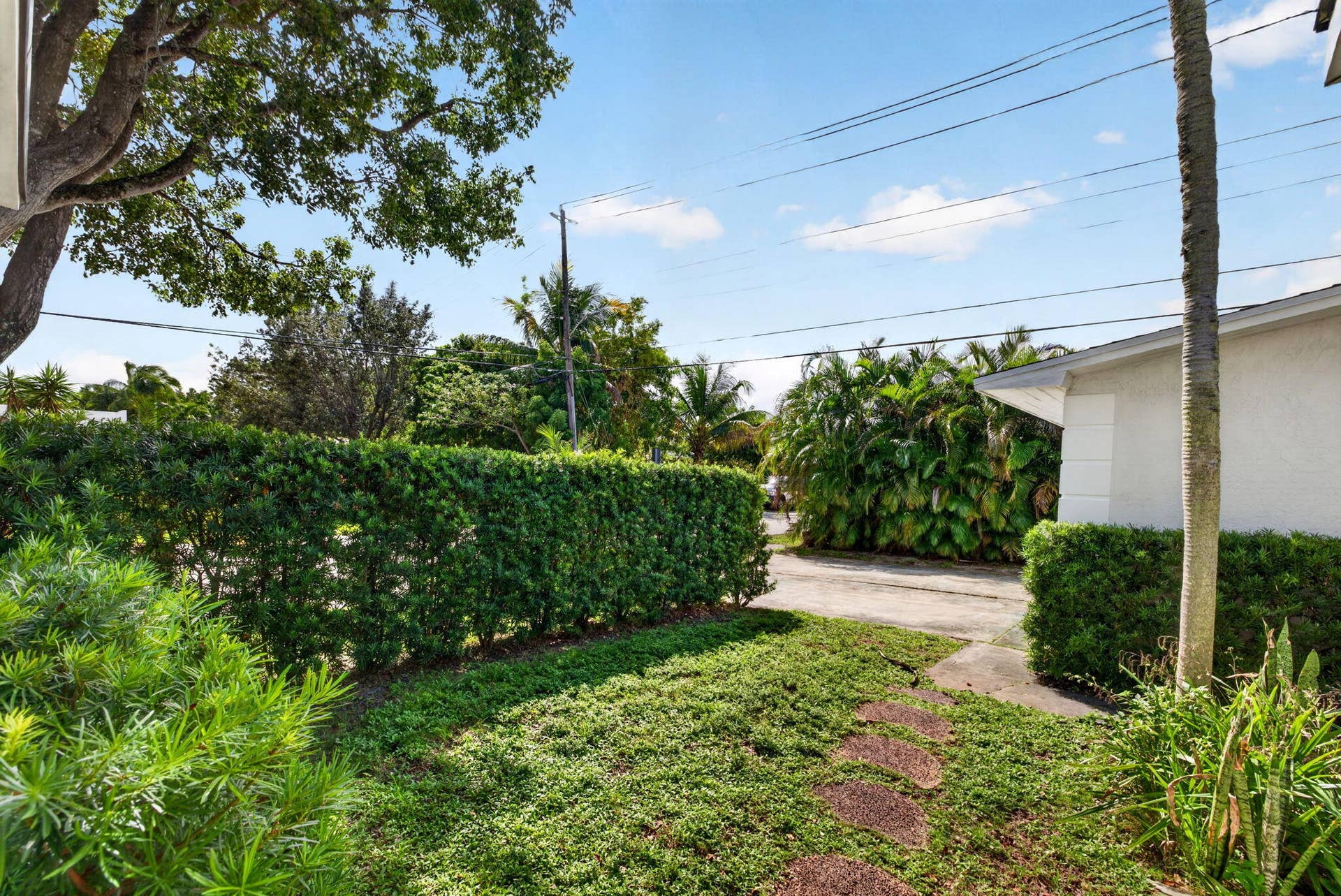 1515 NE 16TH Street, Fort Lauderdale, FL 33304 32-web-or-mls-699A2427