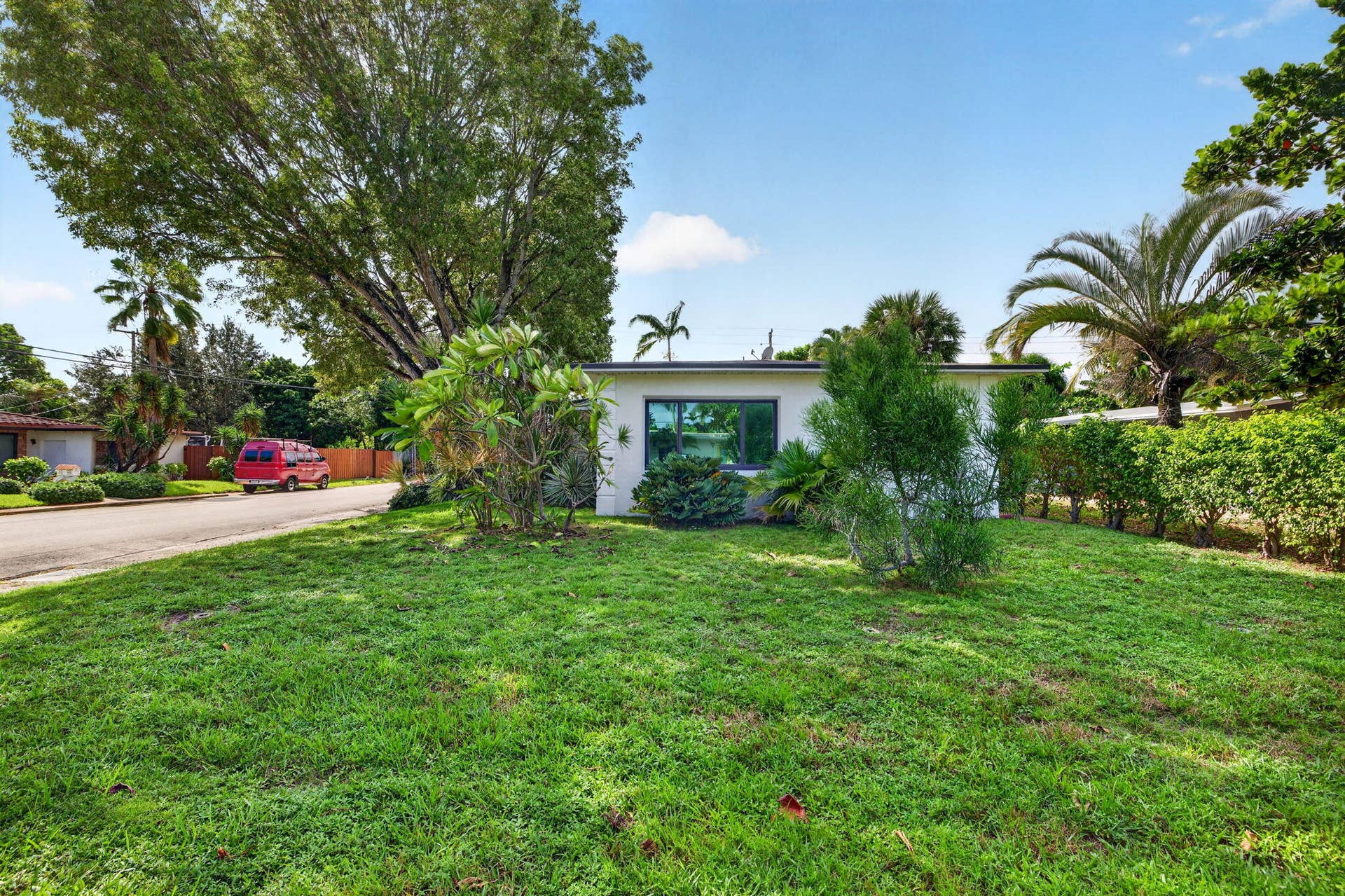 1515 NE 16TH Street, Fort Lauderdale, FL 33304 71-web-or-mls-699A2820