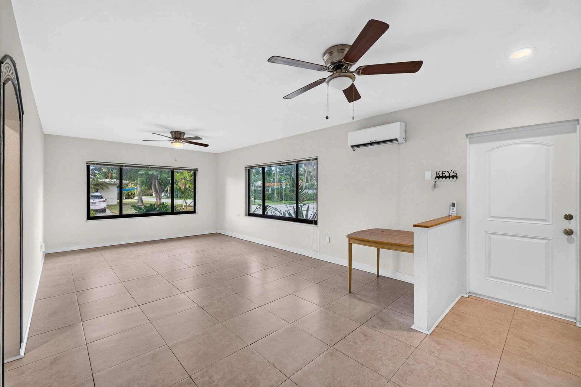 1515 NE 16TH Street, Fort Lauderdale, FL 33304 41-web-or-mls-699A2531