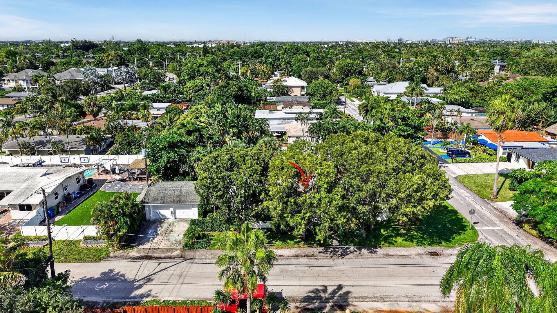 1515 NE 16TH Street, Fort Lauderdale, FL 33304 73-web-or-mls-DJI_20261019150504_0816_D