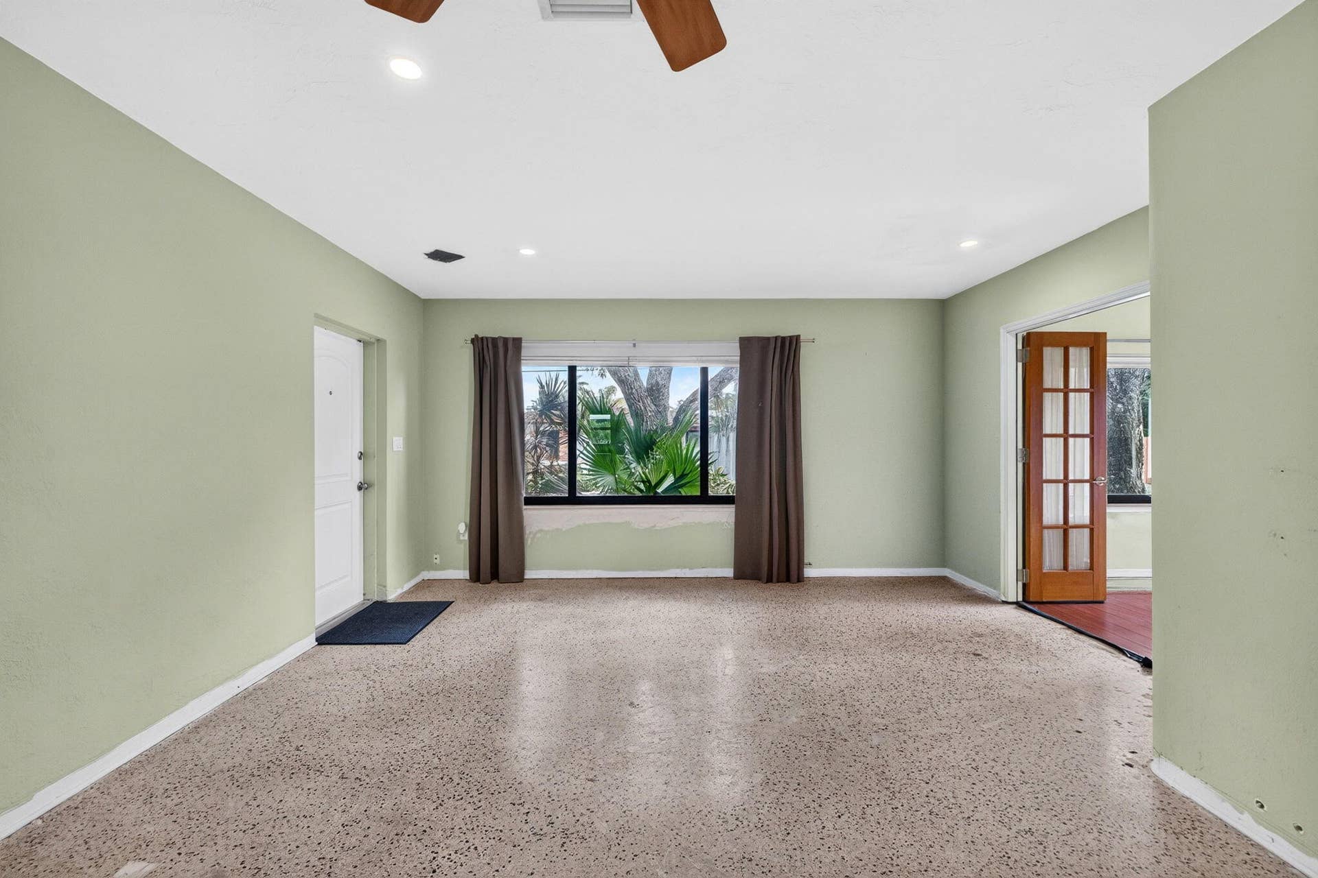 1515 NE 16TH Street, Fort Lauderdale, FL 33304 8-web-or-mls-699A2195