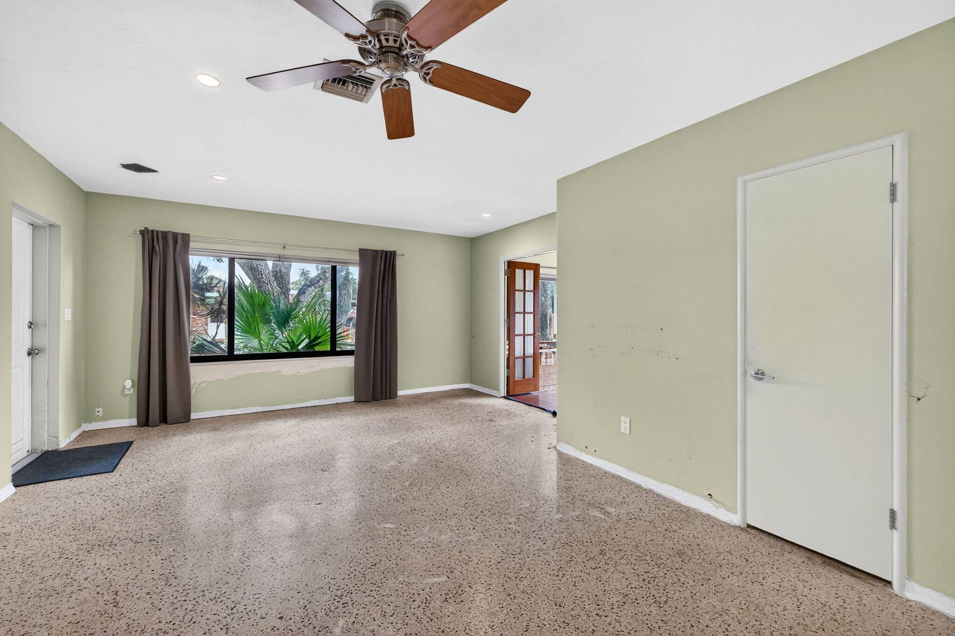1515 NE 16TH Street, Fort Lauderdale, FL 33304 13-web-or-mls-699A2223
