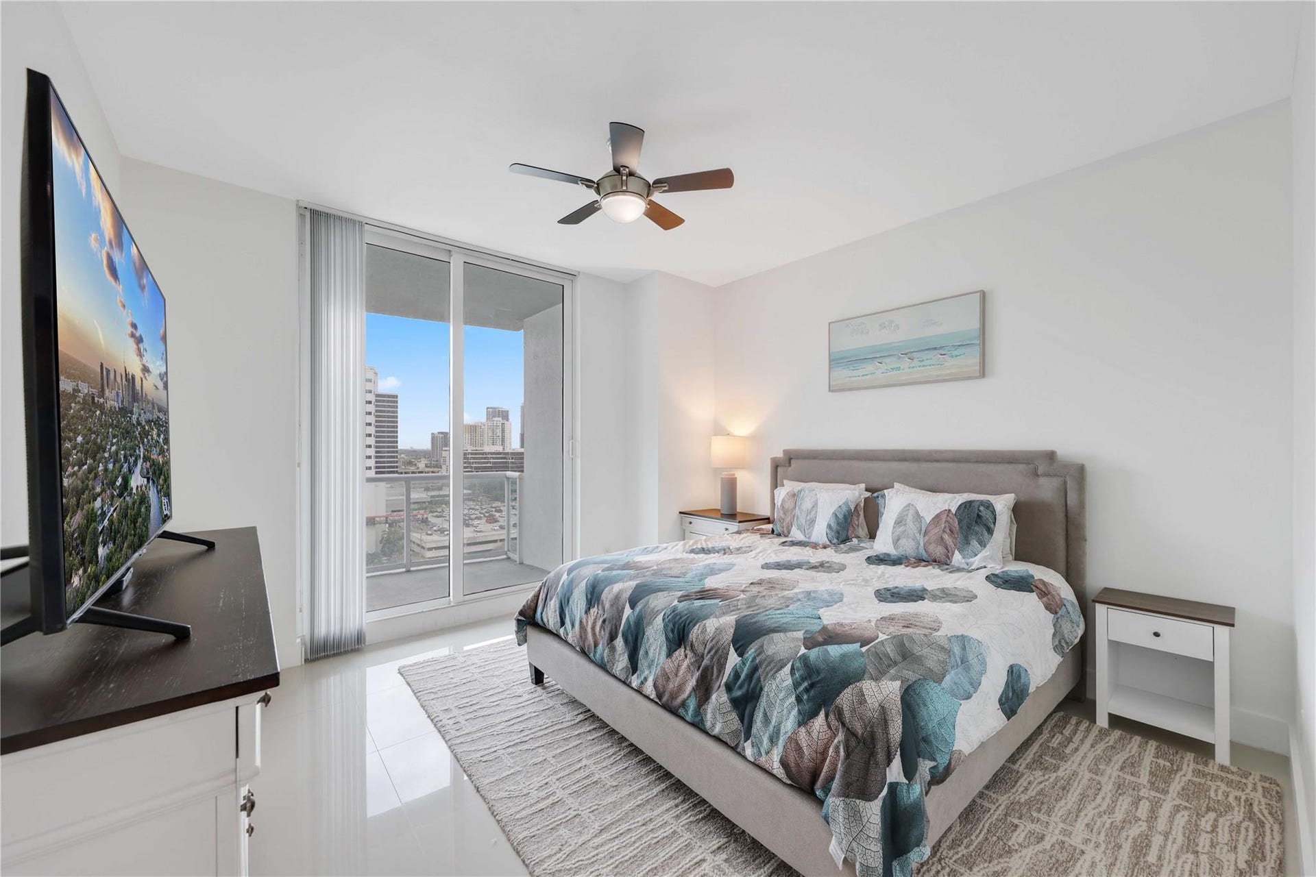 315 NE 3RD Avenue, #1404, Fort Lauderdale, FL 33301 Photo 22