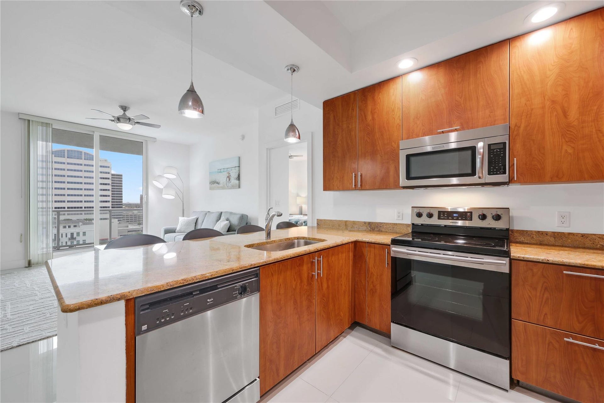 315 NE 3RD Avenue, #1404, Fort Lauderdale, FL 33301 Photo 13