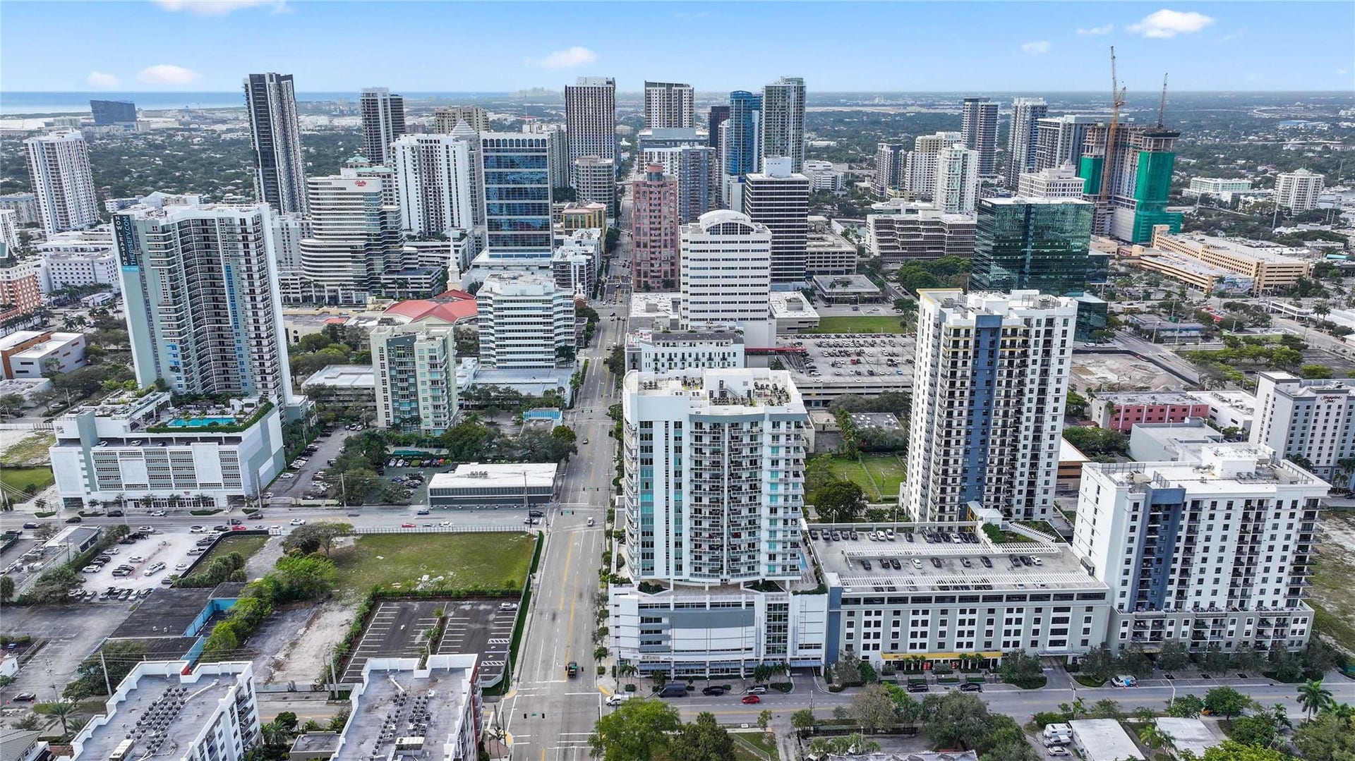 315 NE 3RD Avenue, #1404, Fort Lauderdale, FL 33301 Photo 5