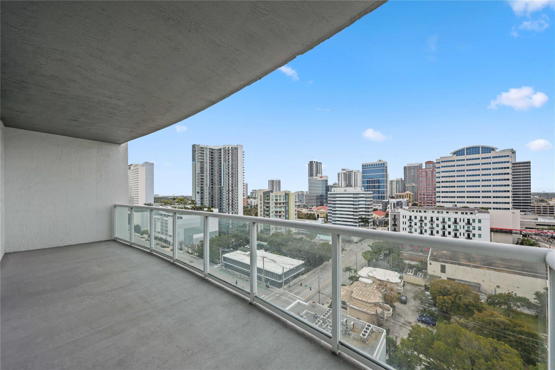 315 NE 3RD Avenue, #1404, Fort Lauderdale, FL 33301 Photo 27