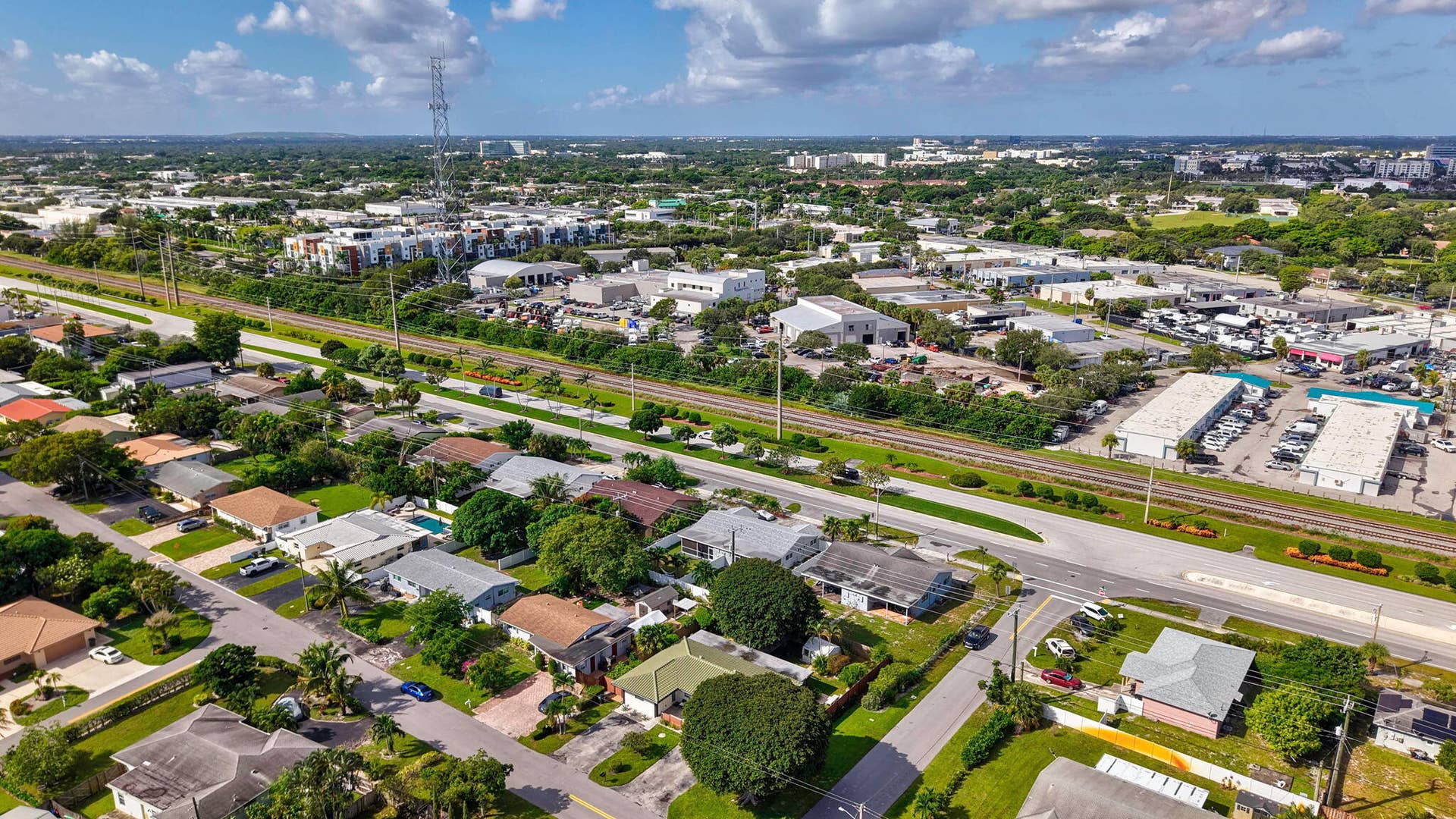 2550 N DIXIE Highway, Boca Raton, FL 33431 53-web-or-mls-DJI_20261020105026_0041_D_