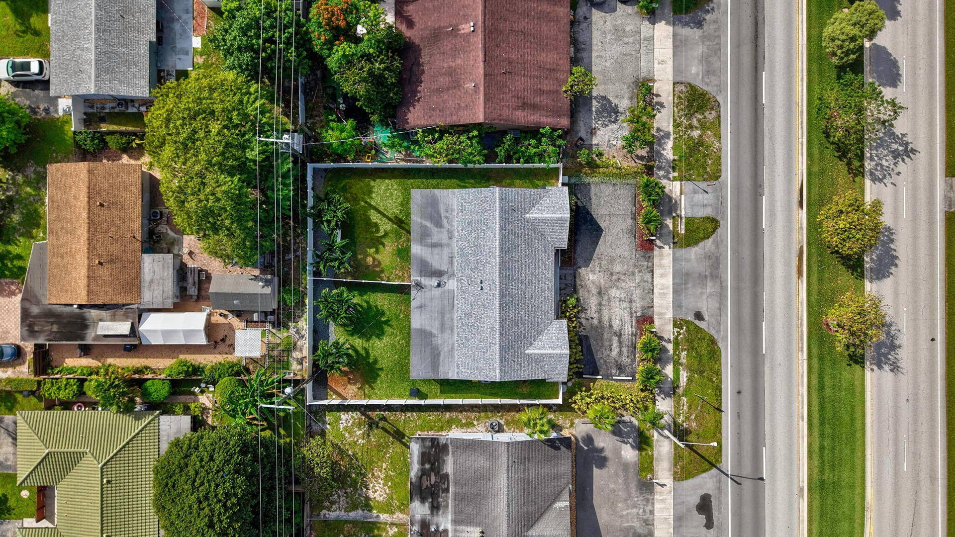 2550 N DIXIE Highway, Boca Raton, FL 33431 58-web-or-mls-DJI_20261020105126_0076_D_