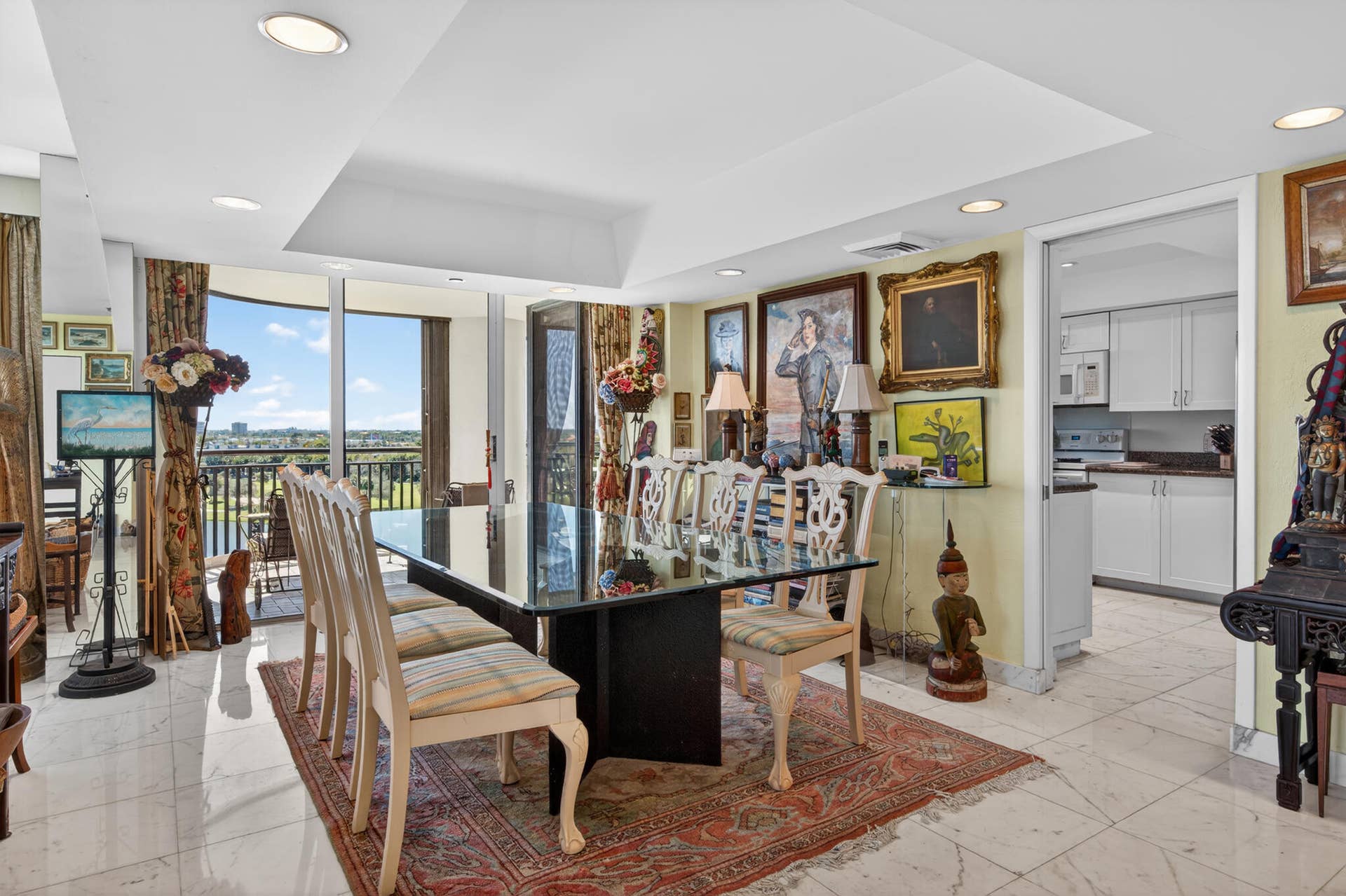 2427 PRESIDENTIAL Way, #803, West Palm Beach, FL 33401 DINING AREA
