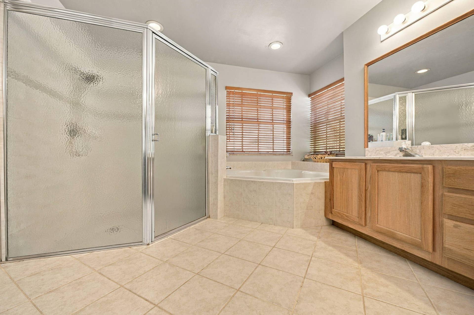 19-web-or-mls-3183-ridge-trace