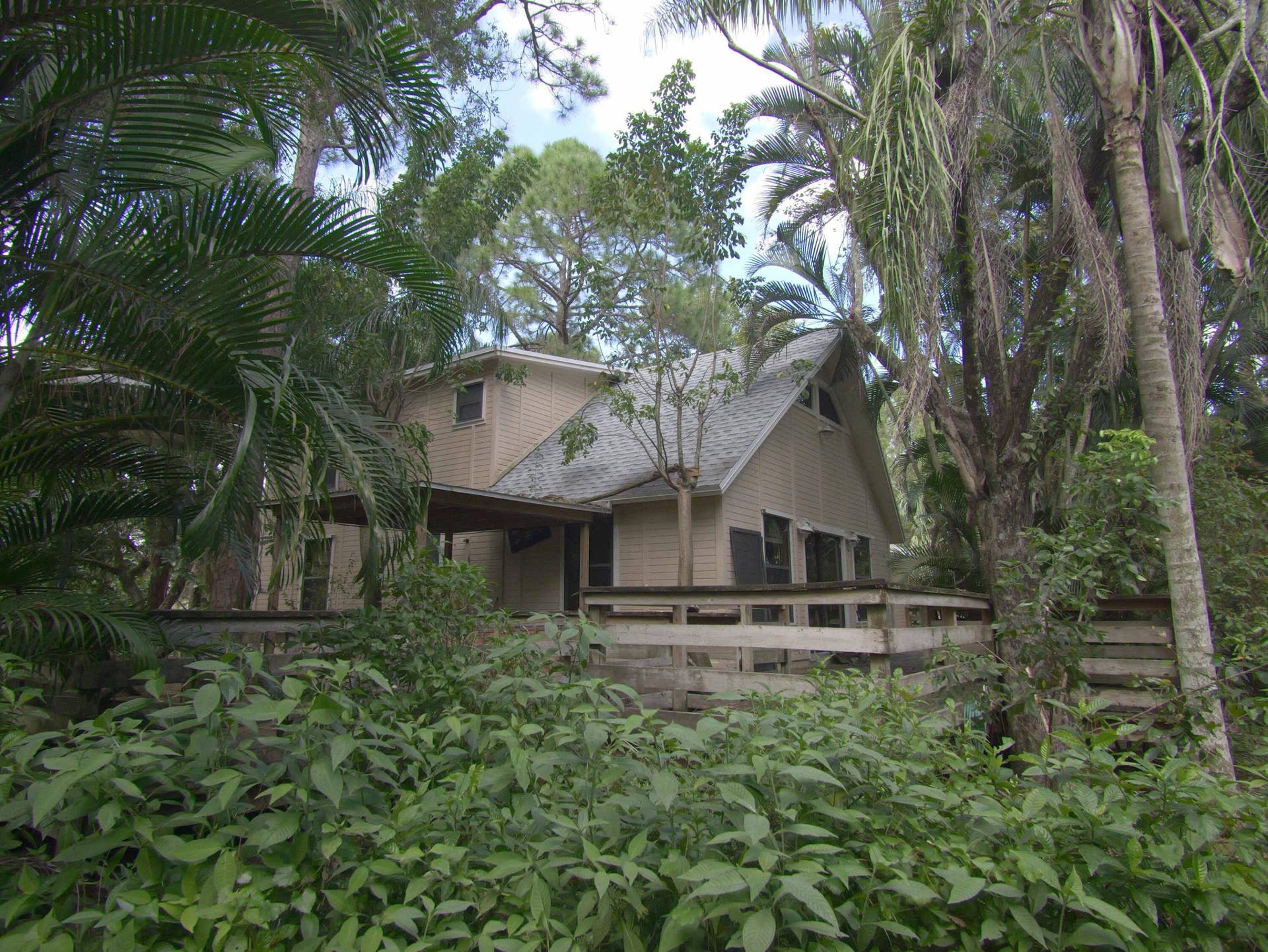 17032 130TH Avenue N, Jupiter, FL 33478 Best of natural & Cleared landsciping with expansive decks