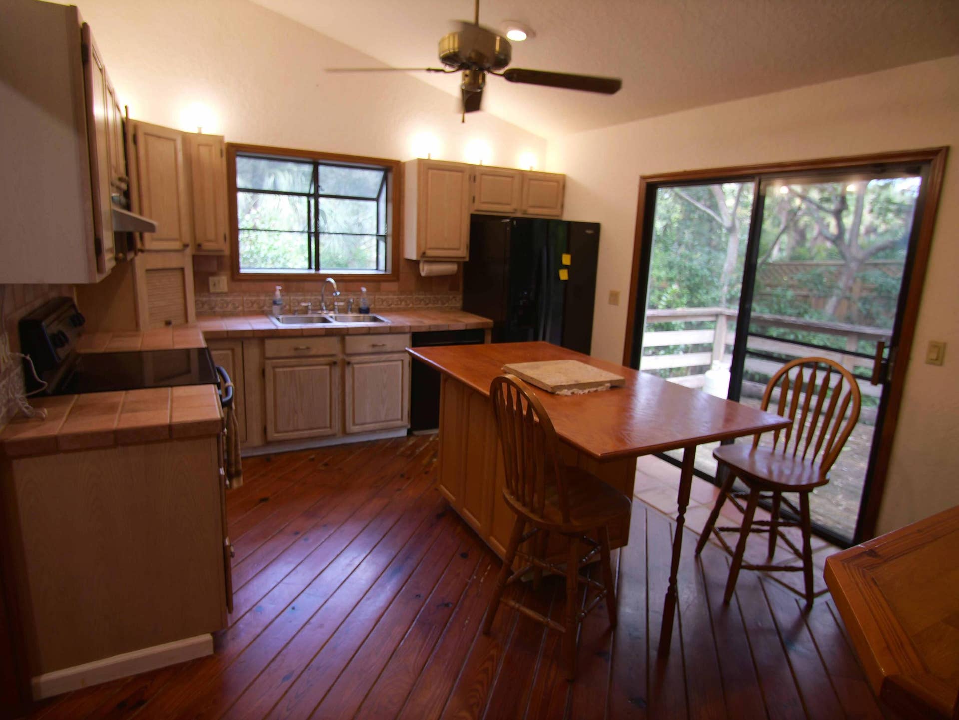 17032 130TH Avenue N, Jupiter, FL 33478 Open Kitchen and nook to the deck