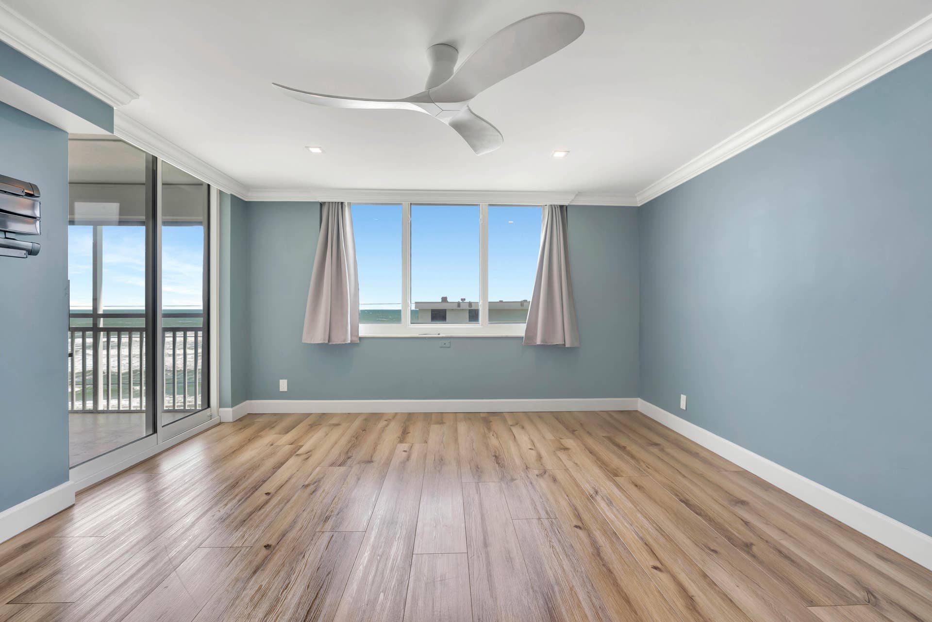 911 Ocean Drive, #704, Juno Beach, FL 33408 _MLP0132
