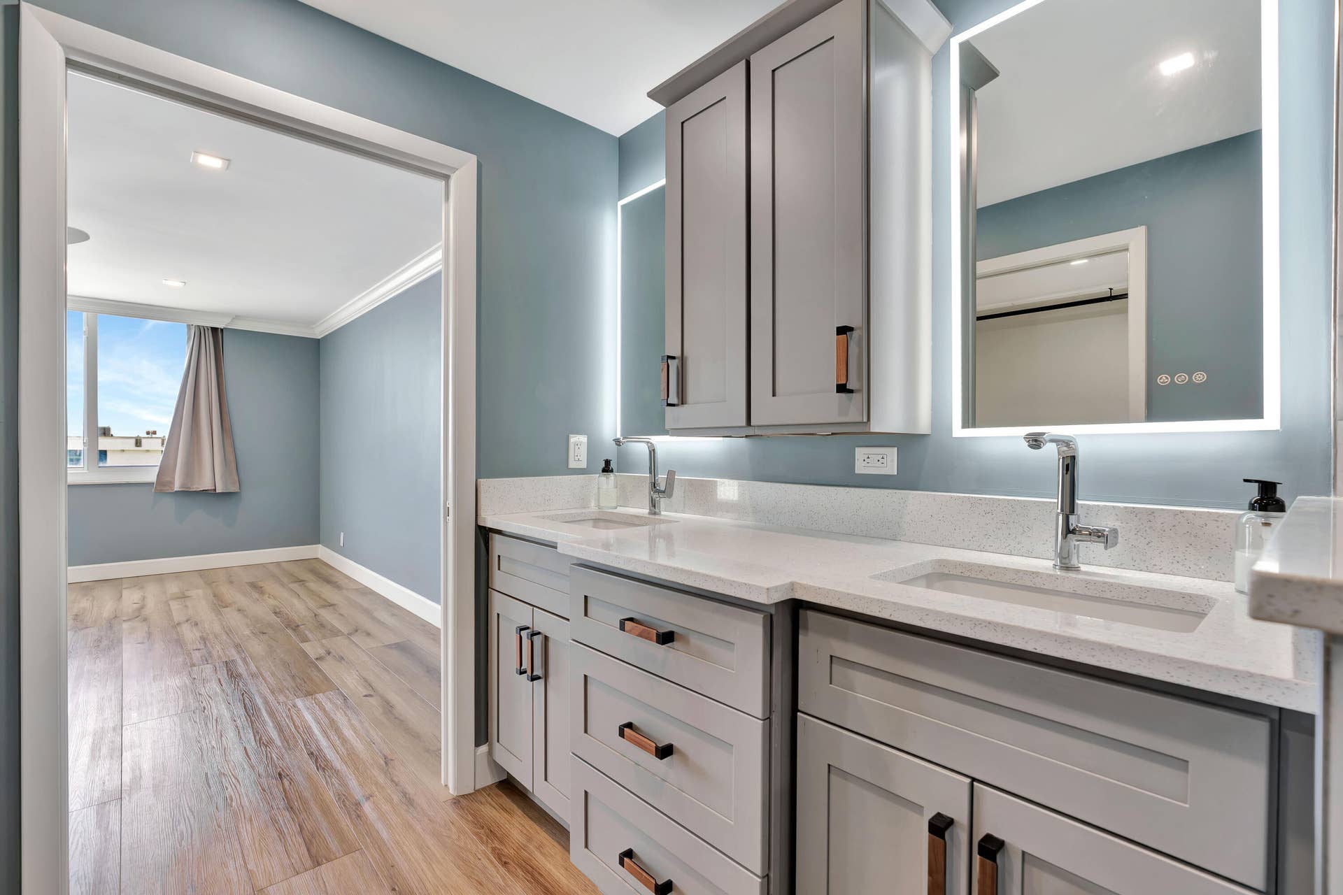 911 Ocean Drive, #704, Juno Beach, FL 33408 _MLP0182