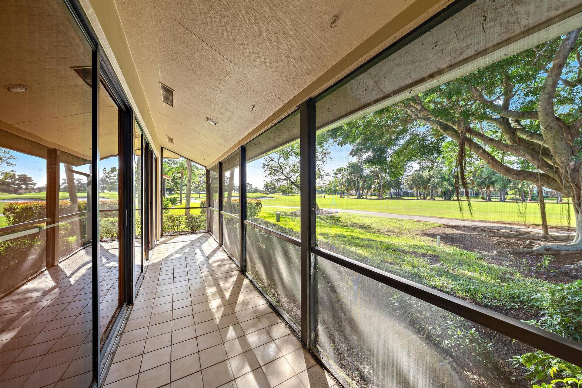 275 Old Meadow Way-17